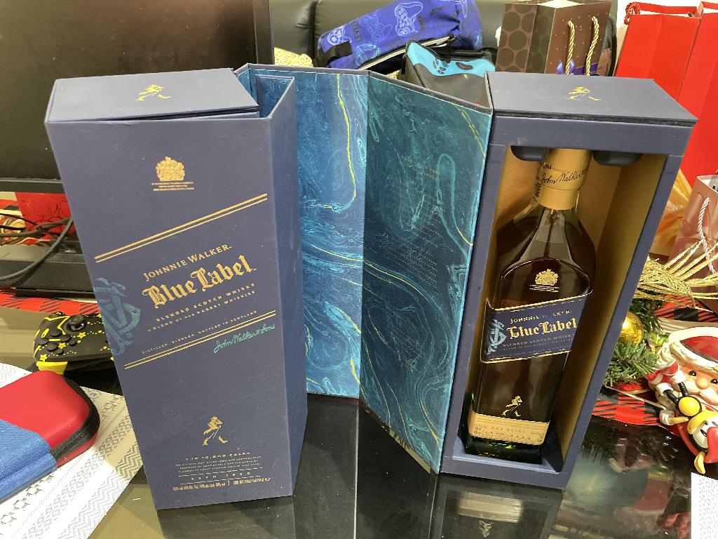 Johnny Walker Blue Label Foto 7307870-1.jpg
