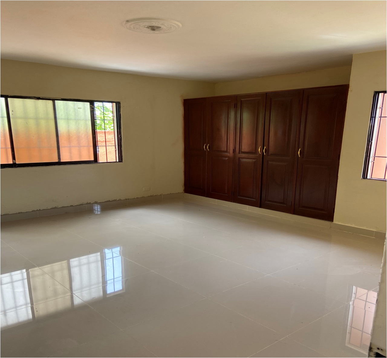 Vendo Casa REMODELADA TOTAL en Buena vista II 7 HABS. 443 Mts.2 REBAJA Foto 7307900-3.jpg