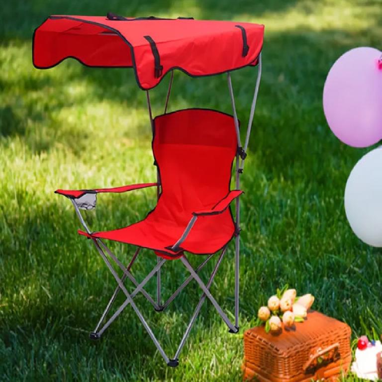 Silla con sombrilla para disfrutar al aire libre sin calor Foto 7307933-3.jpg