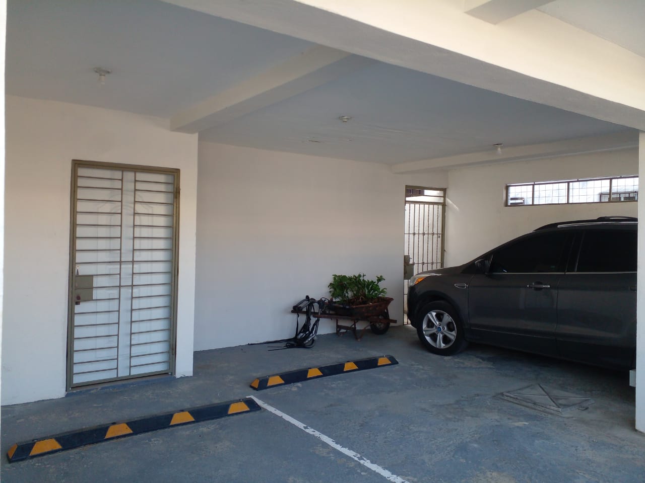 Edificio de Apartamentos En Venta en la Zona Oriental Foto 7307943-2.jpg
