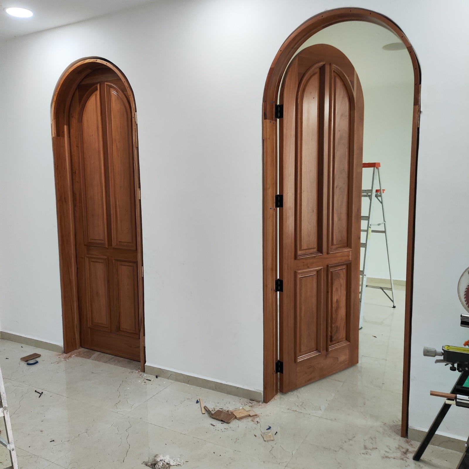 Fabricantes de puertas en madera en Santo Domingo  Foto 7307985-2.jpg
