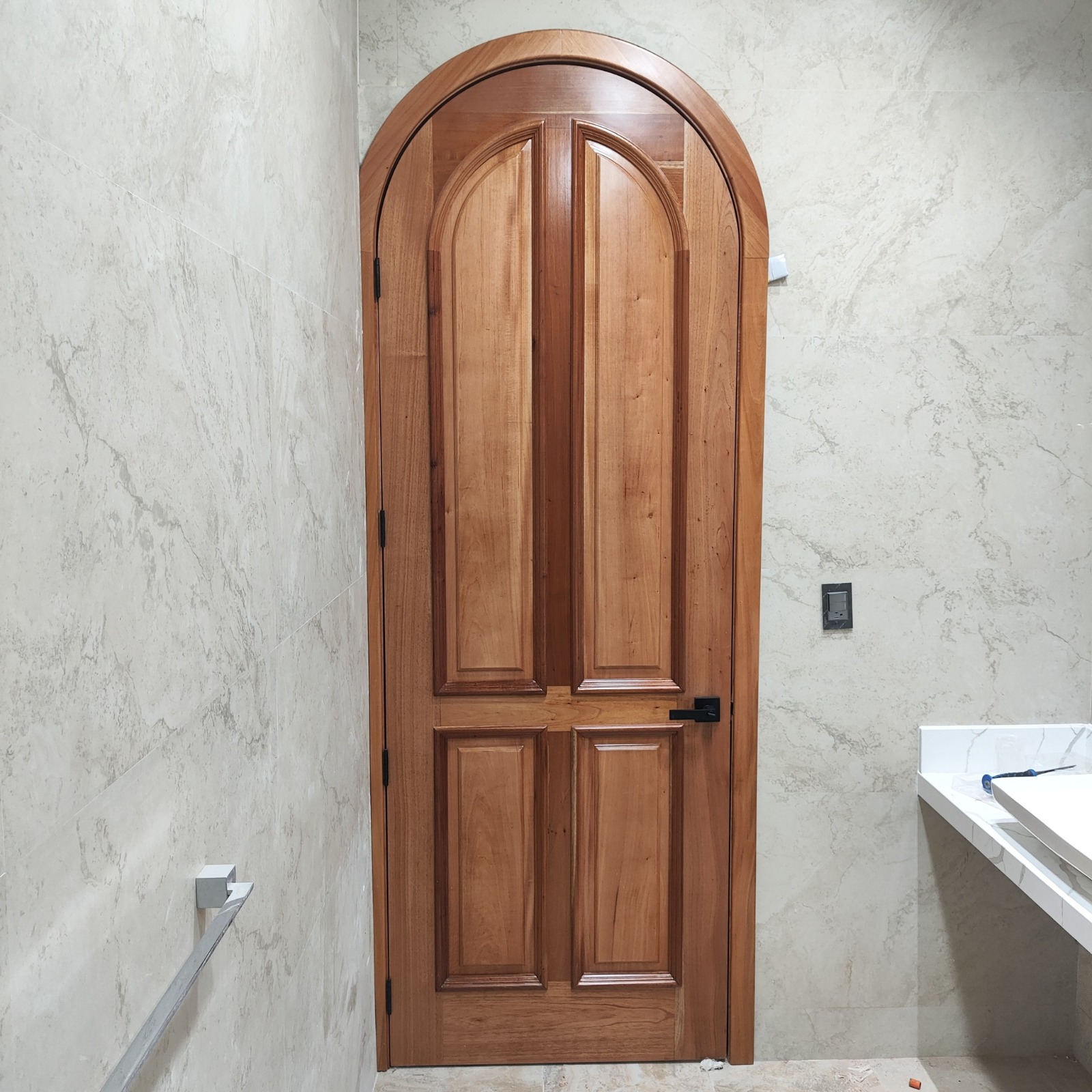 Fabricantes de puertas en madera en Santo Domingo  Foto 7307985-4.jpg