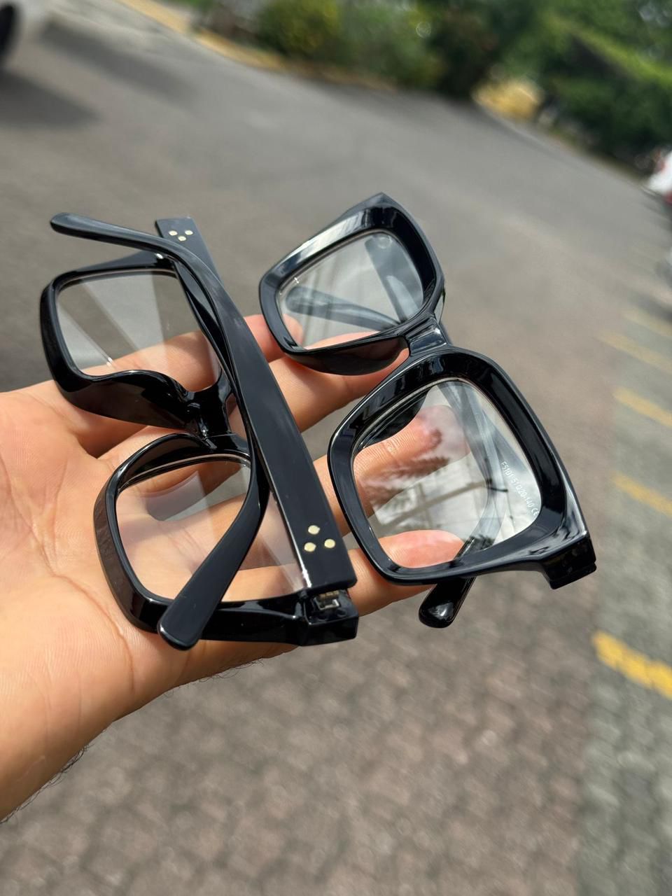 Nuestros lentes con filtro anti luz azul son ideales para cuidar tus o Foto 7307998-1.jpg