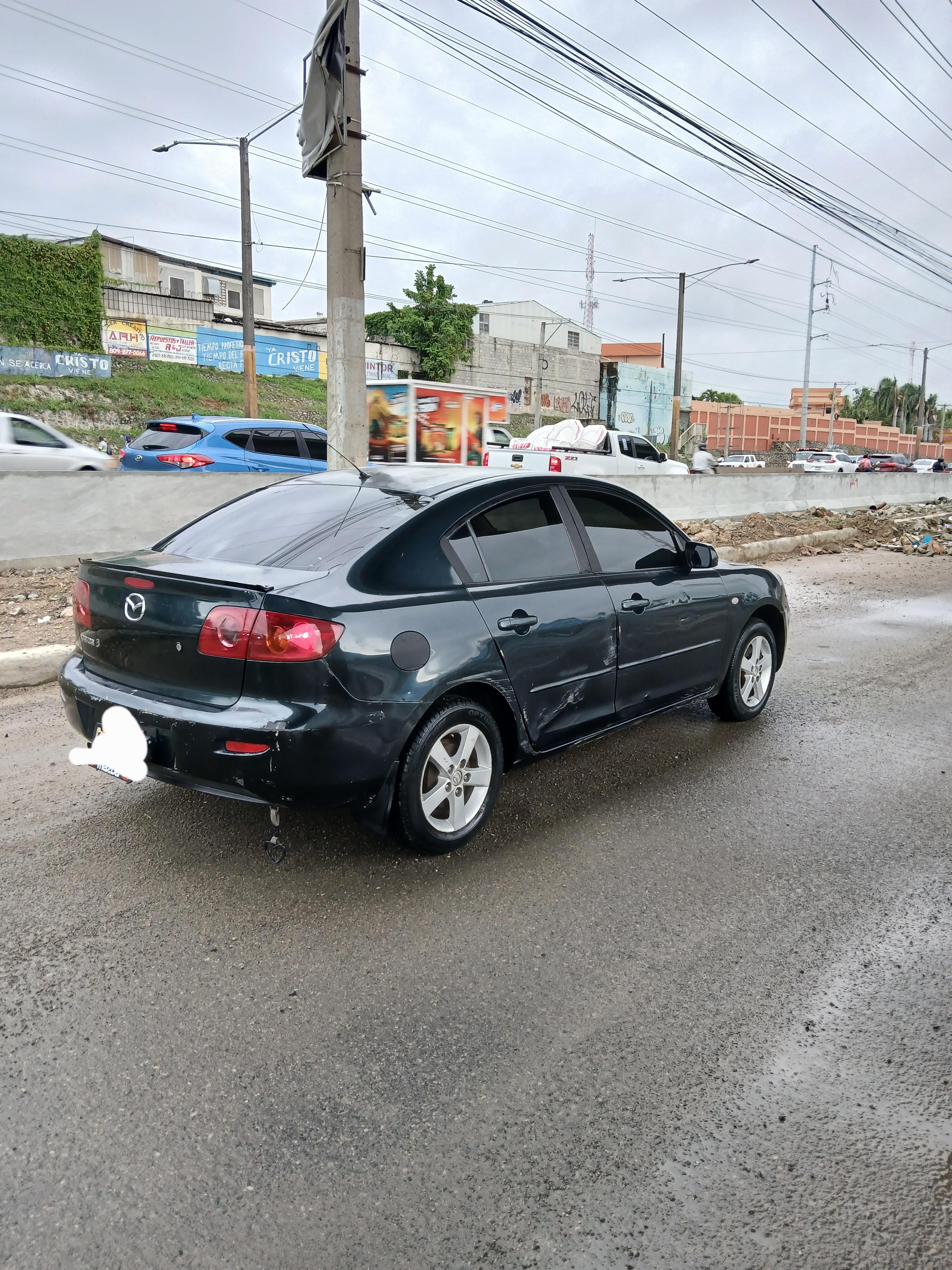 VENDO MAZDA 3  AÑO 2005 en Santo Domingo Oeste Foto 7308009-5.jpg