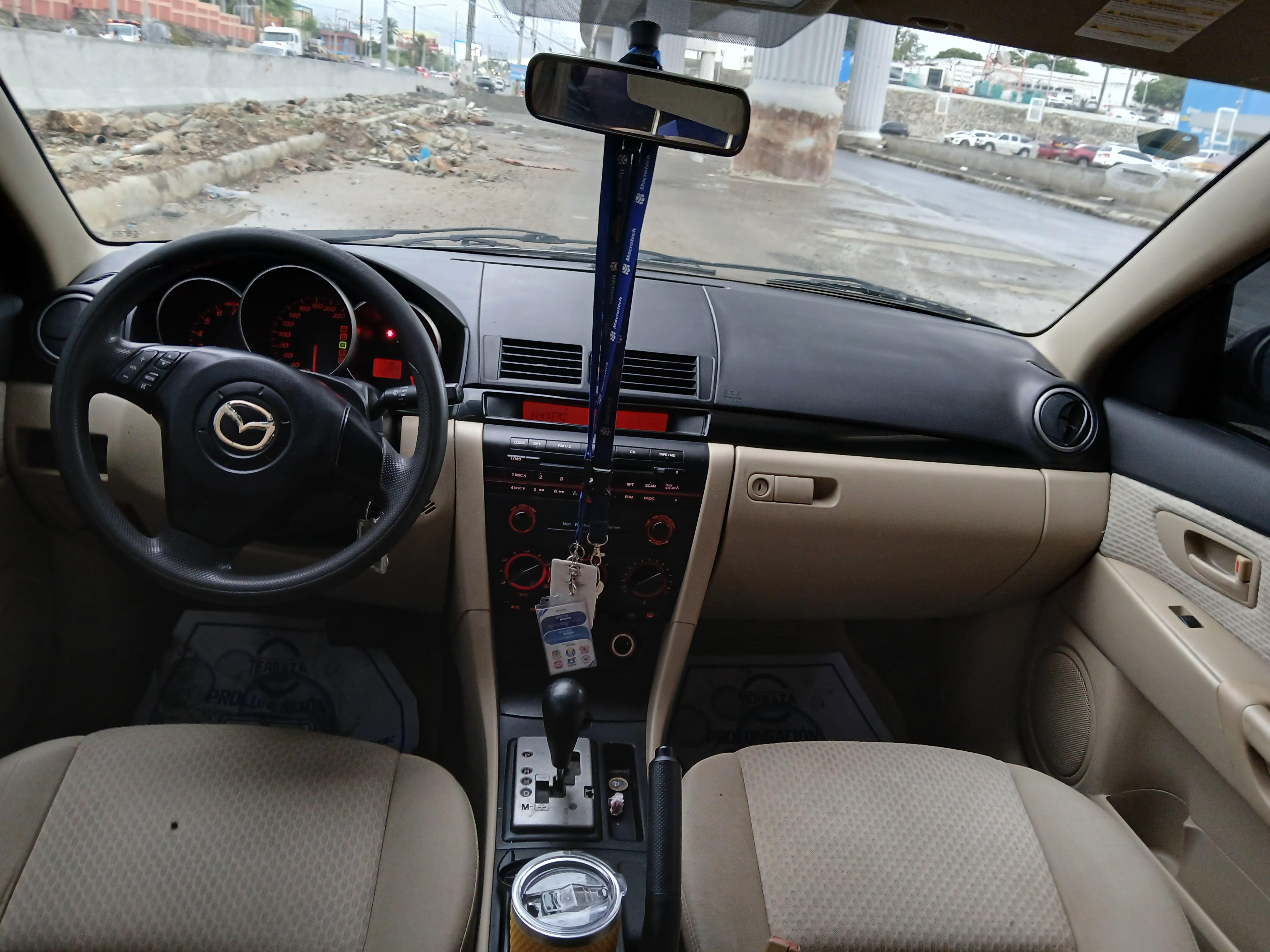 VENDO MAZDA 3  AÑO 2005 en Santo Domingo Oeste Foto 7308009-7.jpg