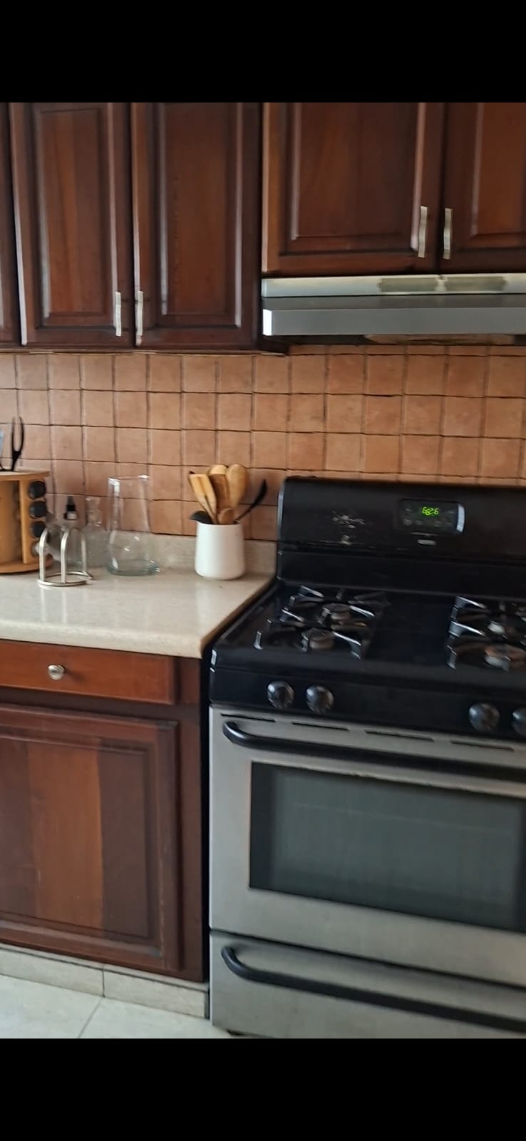 ALQUILER APARTAMENTO AMUEBLADO – BELLA VISTA SANTO DOMINGO a una esqui Foto 7308129-9.jpg