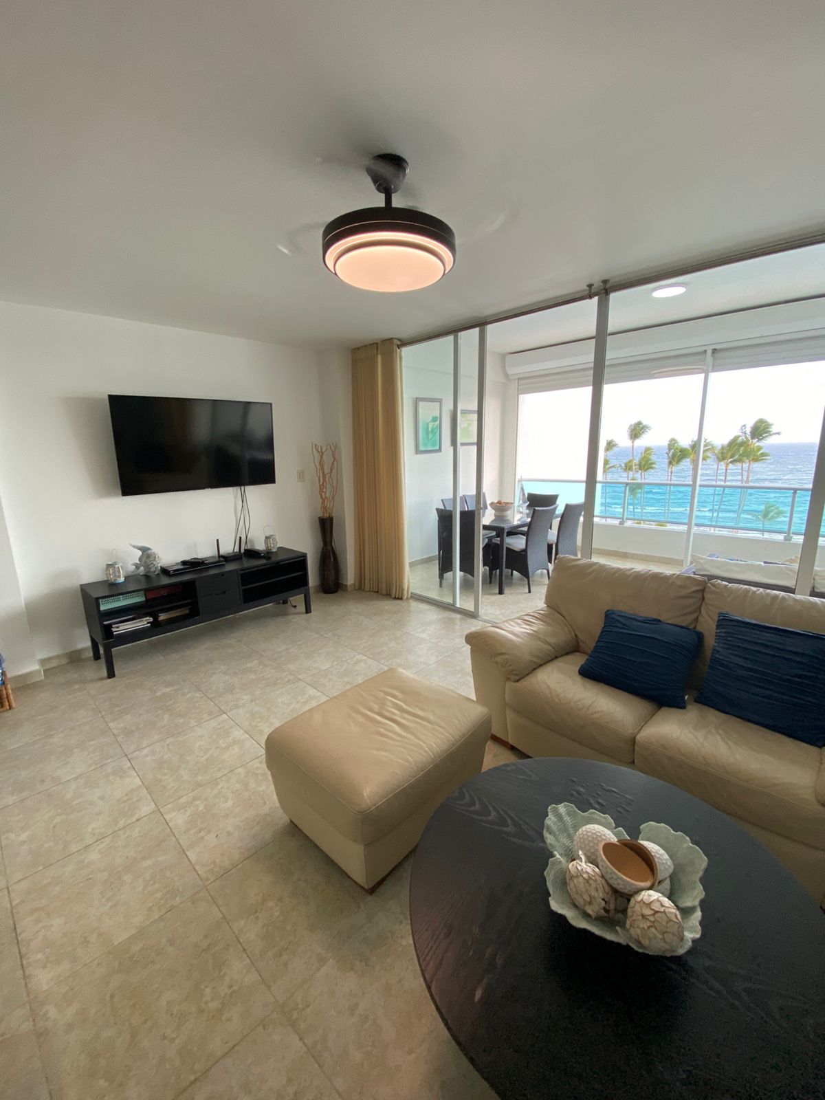 Vendo Hermoso apartamento en PRIMERA Línea de Playa  Juan Dolió en MAR Foto 7308138-9.jpg