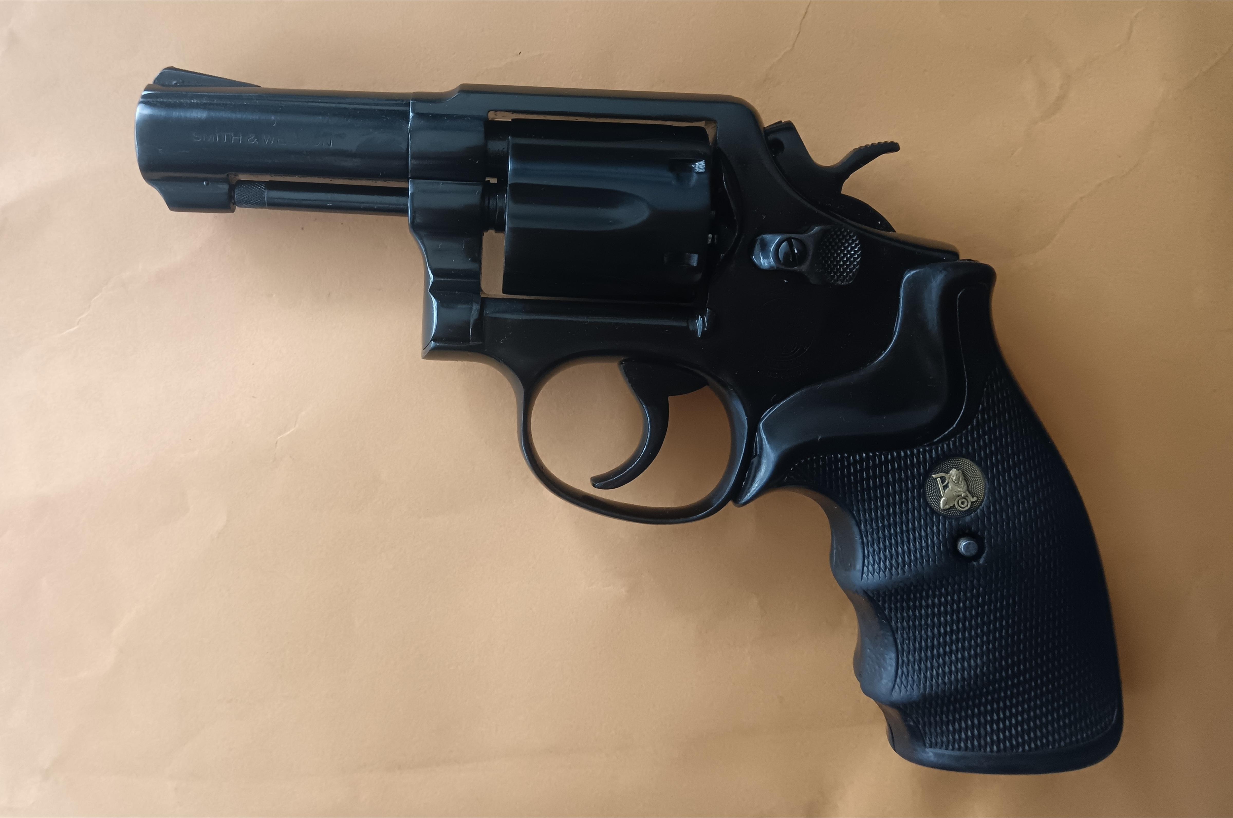 Revolver Smith Wesson 38 especial cañón reforzado de 6 tiros Foto 7308185-2.jpg
