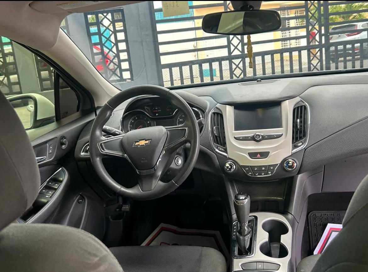 Chevrolet Cruze LT 2017 en Peravia Foto 7308378-5.jpg