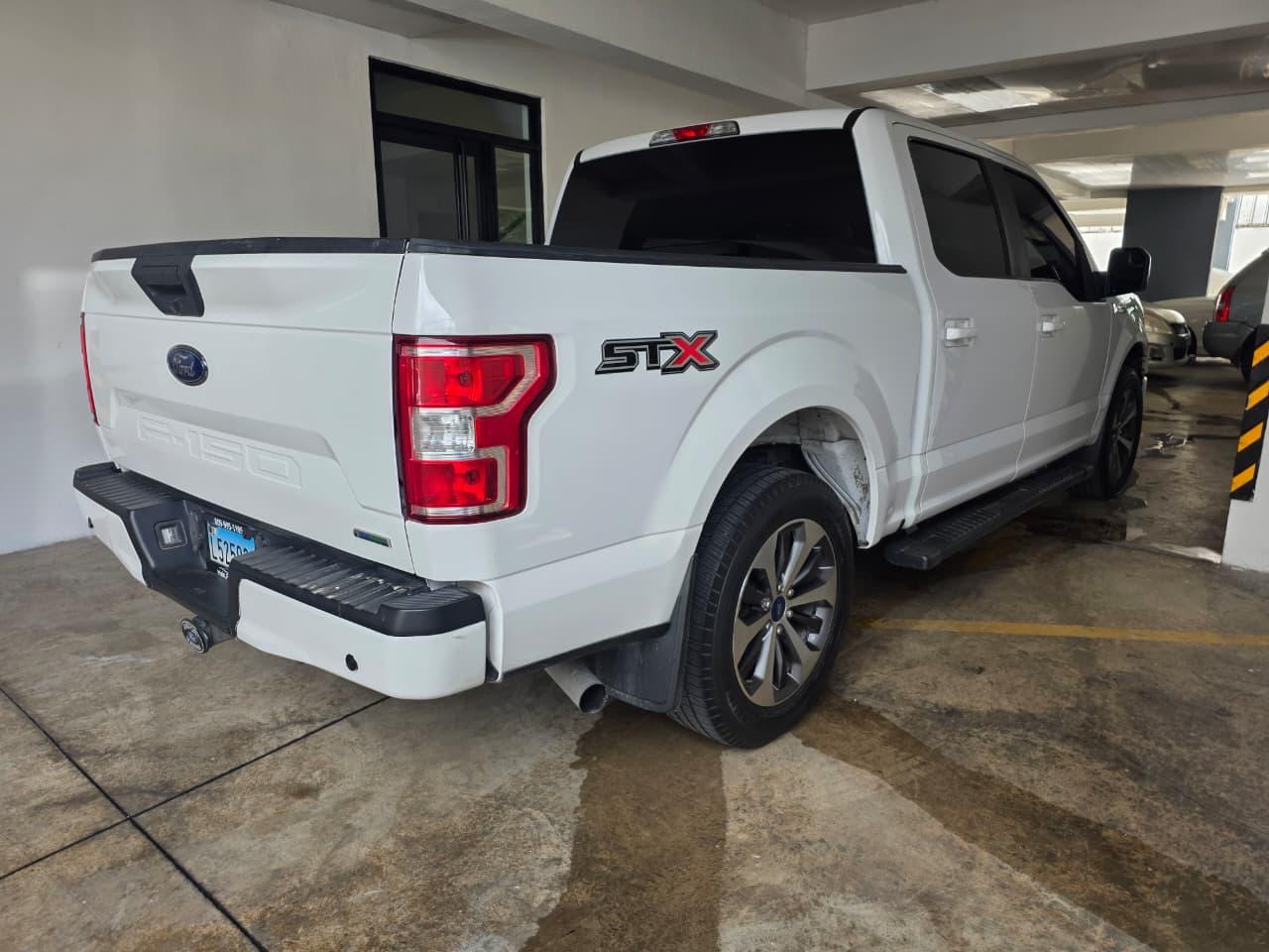 Ford F-150 2019  en Santo Domingo DN Foto 7308411-3.jpg