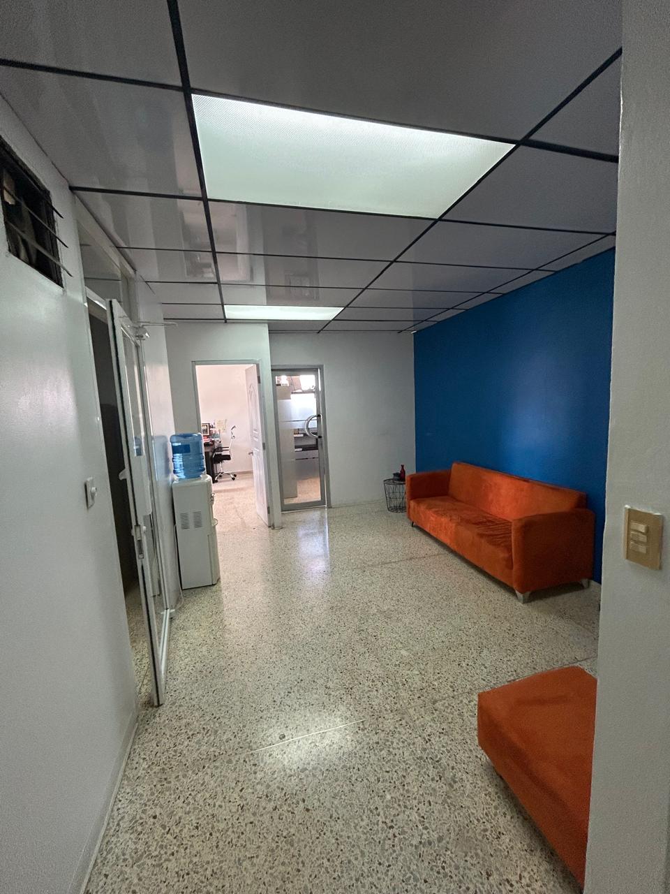 ???????? RENTA DE LOCAL PARA OFICINA EN LA ESTRELLA SADHALÁ – SANTIAGO Foto 7308418-4.jpg