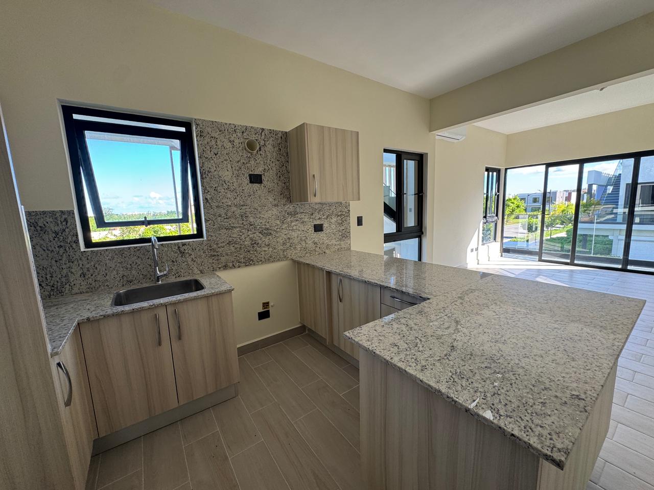 Vendo Apto en VISTA CANA  2 Niveles 2do. y 3ero. 2 HABS. 148 Mts.2 de  Foto 7308441-3.jpg