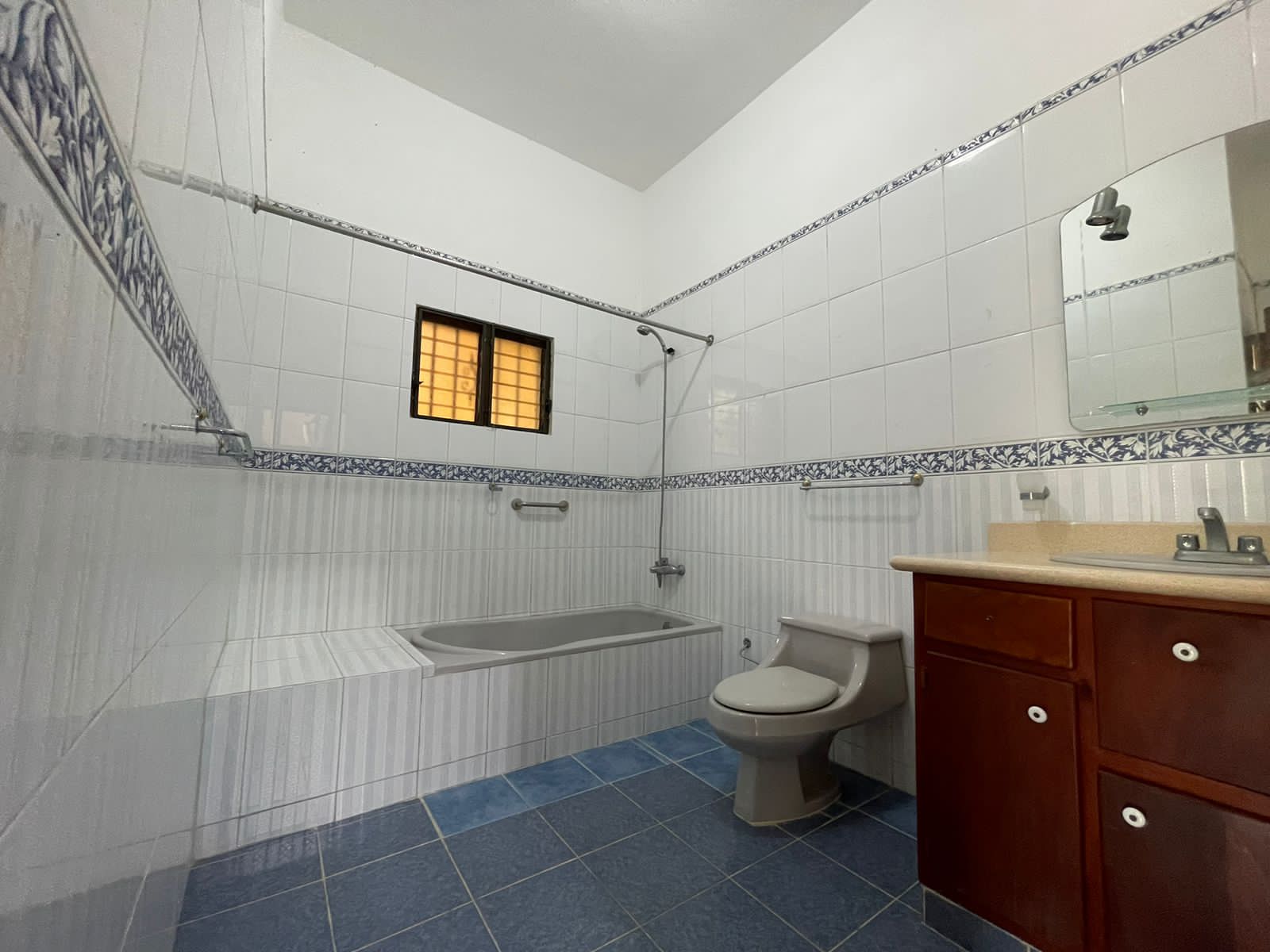 Vendo Casa 3 Niveles VISTA AL MAR en  PUERTO PLATA RES.  CERRO ALTO Pr Foto 7308446-6.jpg