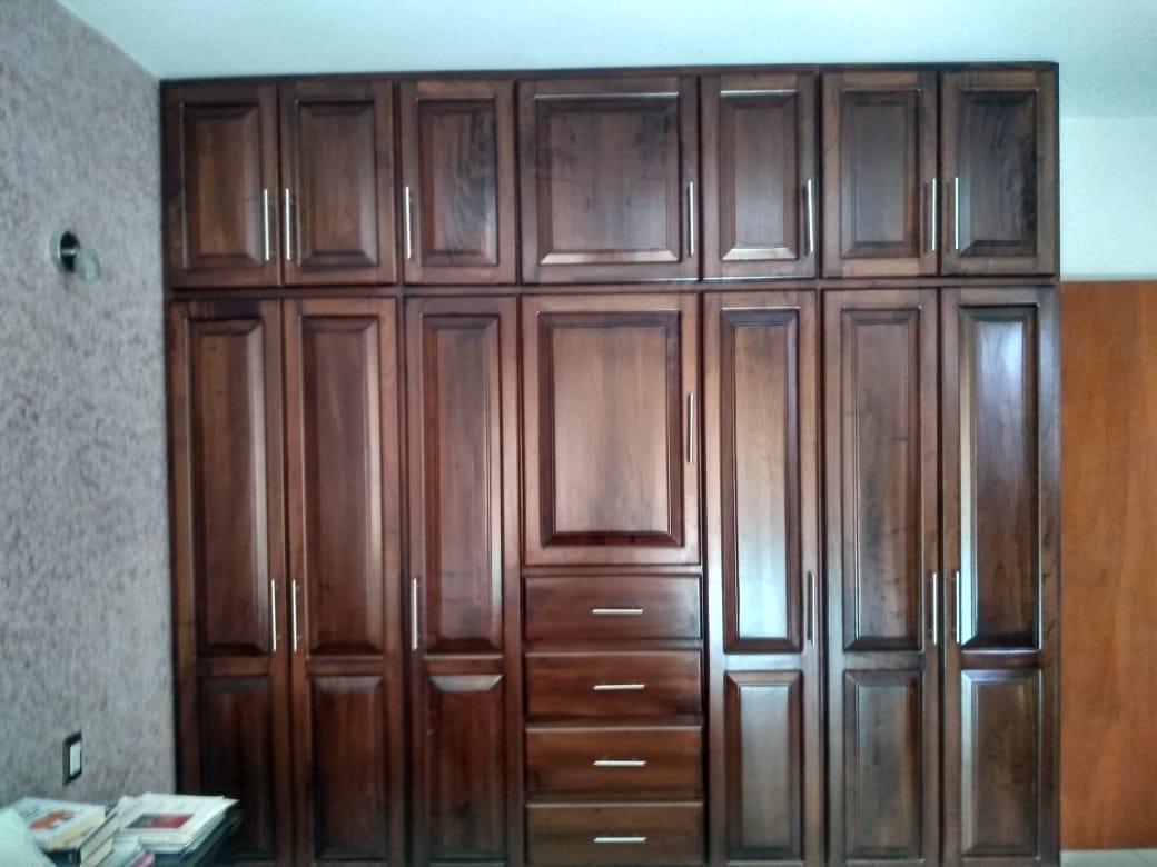 Diseño de closet en madera a la medida  Foto 7308578-3.jpg