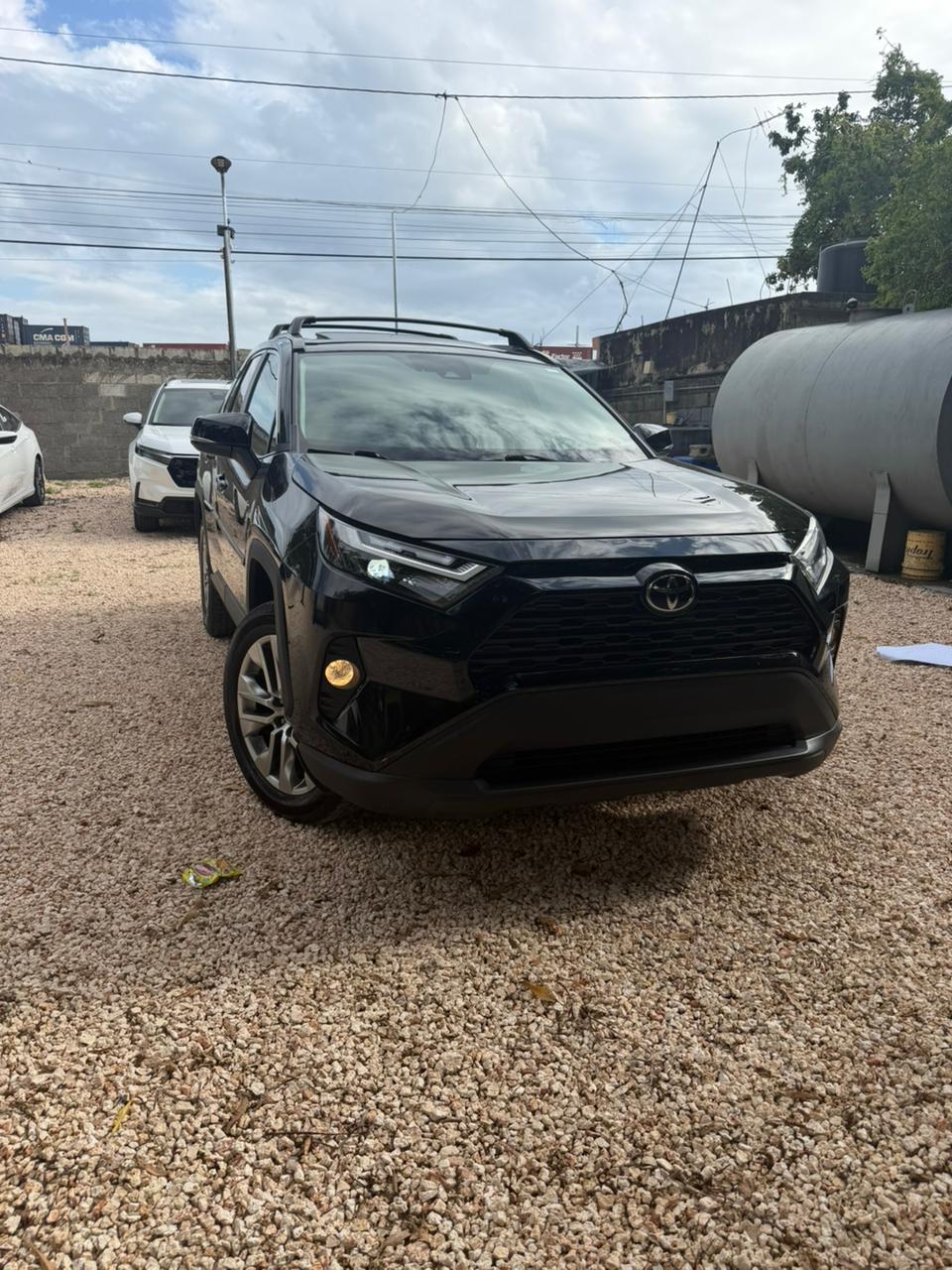 Toyota rav4 2022  XLE premium  4x4 en Santo Domingo Este Foto 7308580-10.jpg