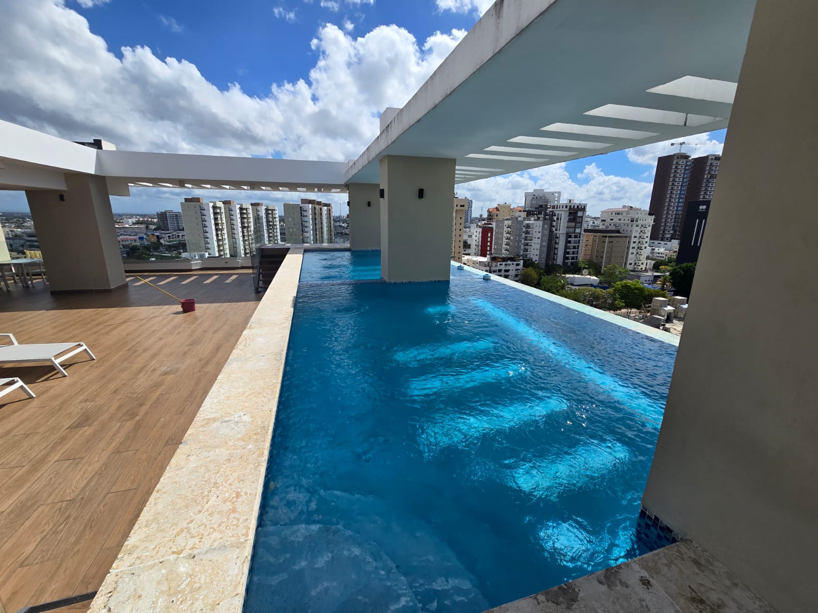 Apartamento Amueblado en Ensanche Paraíso Foto 7308644-6.jpg