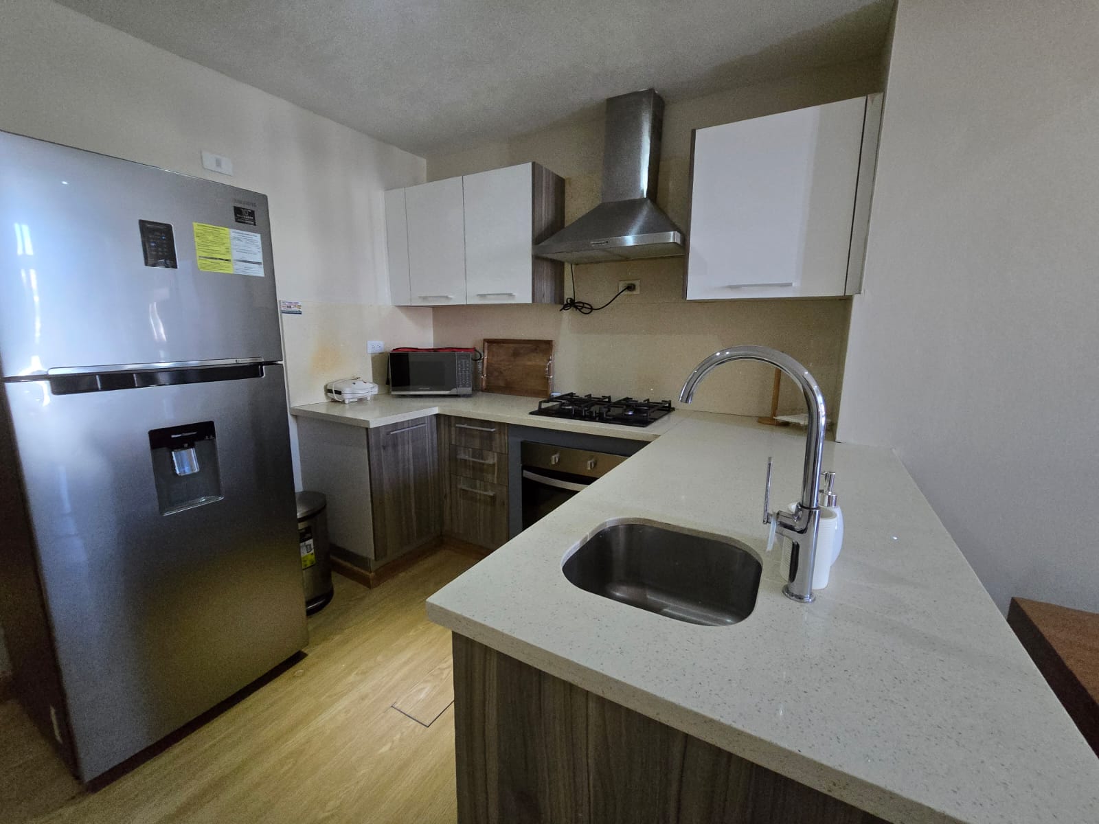 Apartamento Amueblado en Ensanche Paraíso Foto 7308644-8.jpg