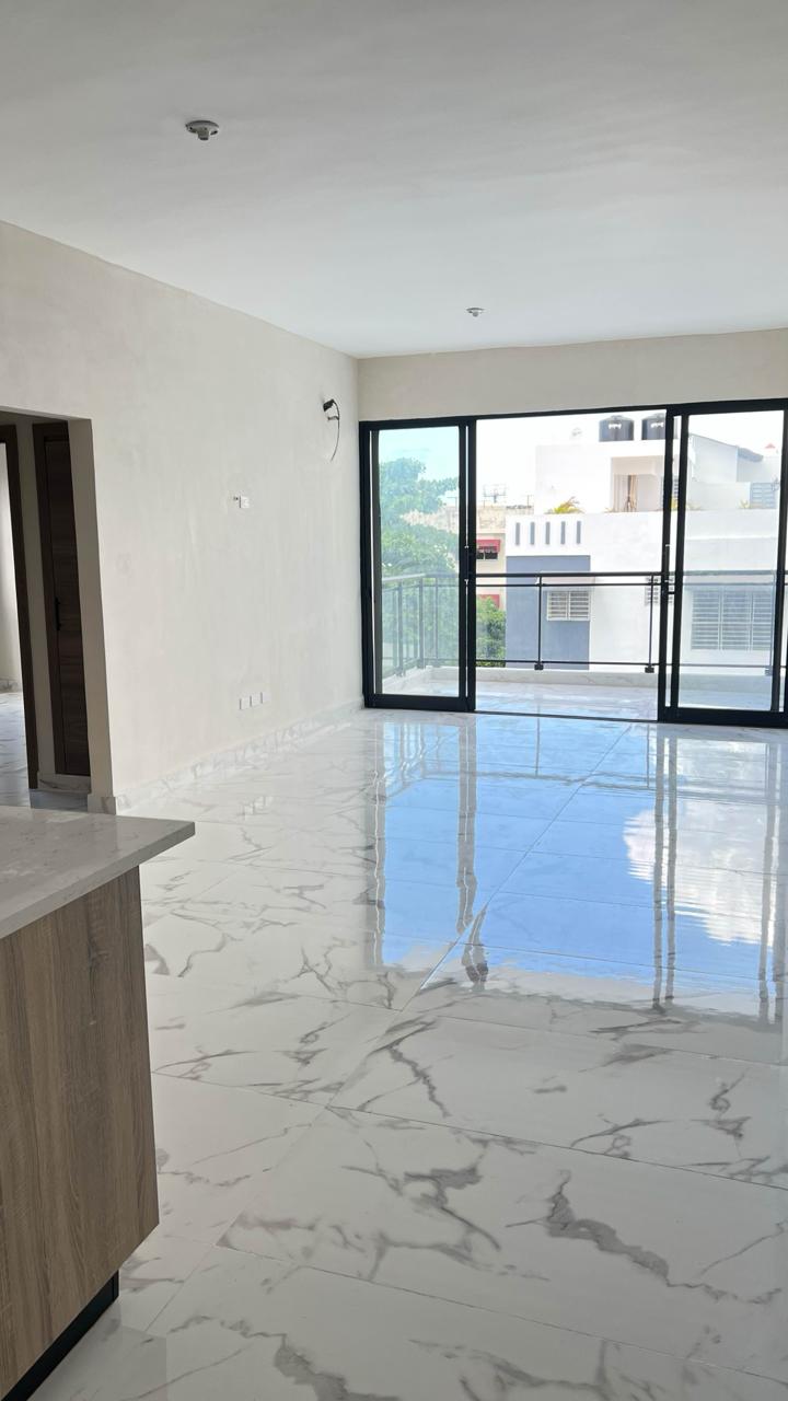 Apartamento de 2 habitaciones en la Zona Universitaria Foto 7309052-5.jpg