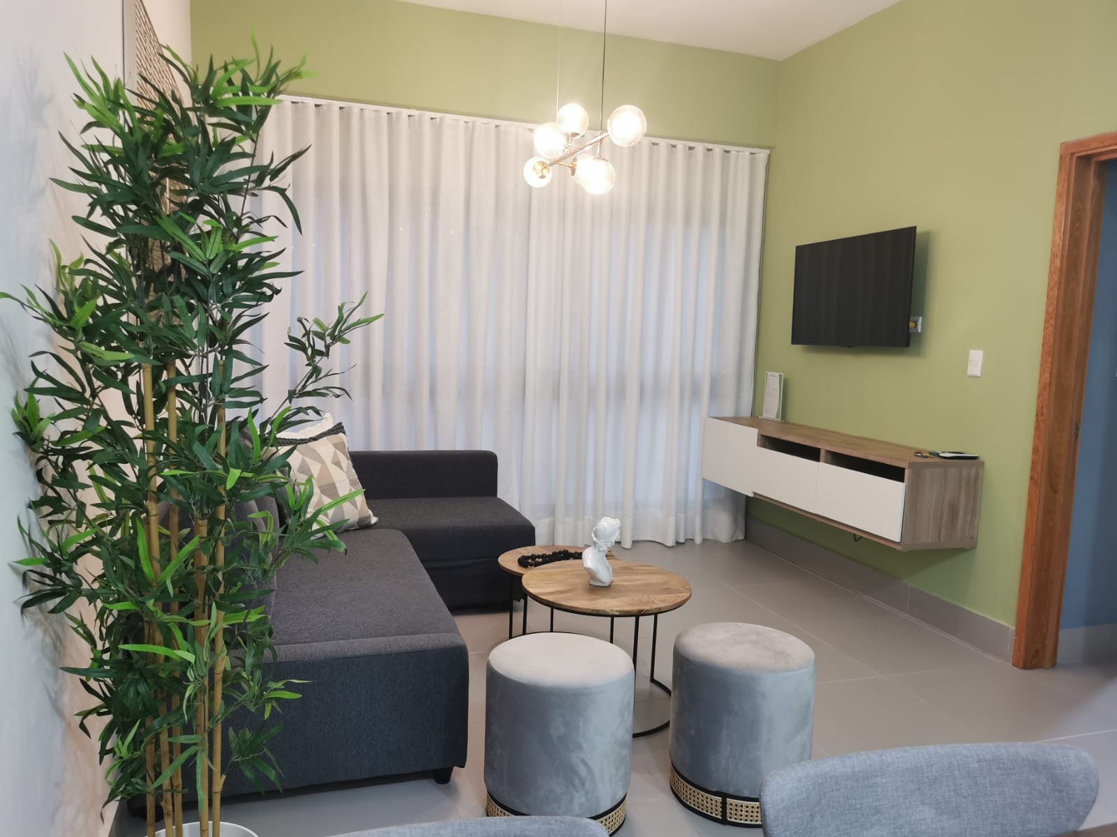 Apartamento en Alquiler Amueblado en el Naco Foto 7309055-1.jpg