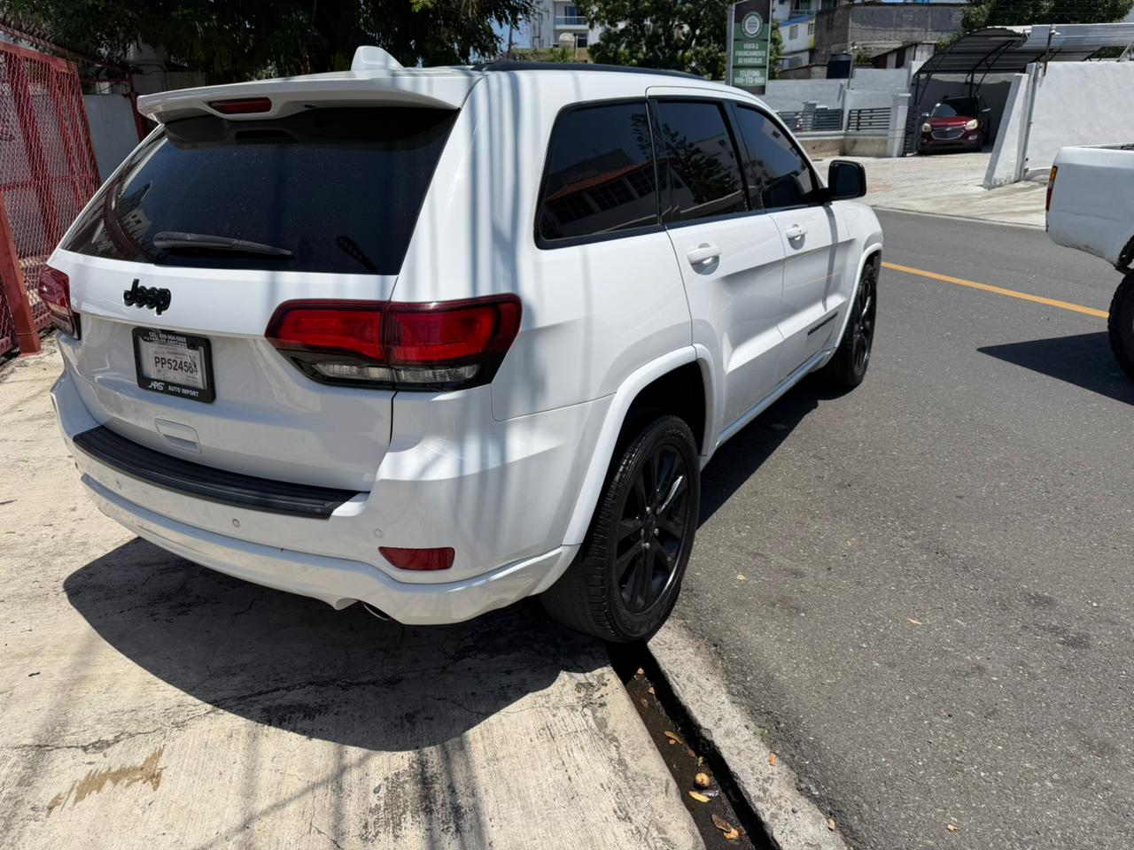 jeep gran cheroke altitude 2019 Foto 7309098-4.jpg