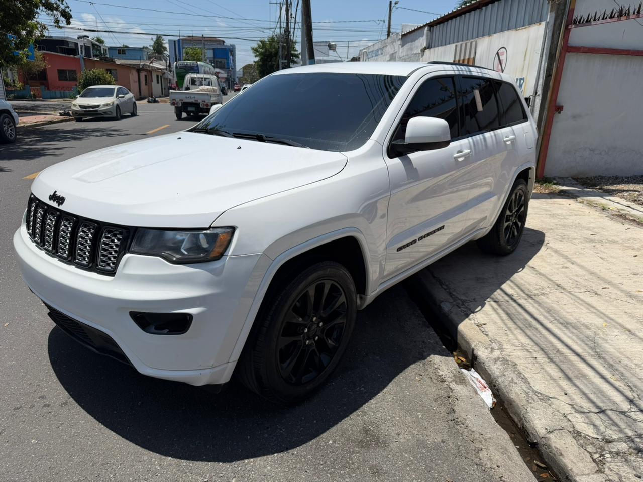 jeep gran cheroke altitude 2019 Foto 7309098-7.jpg