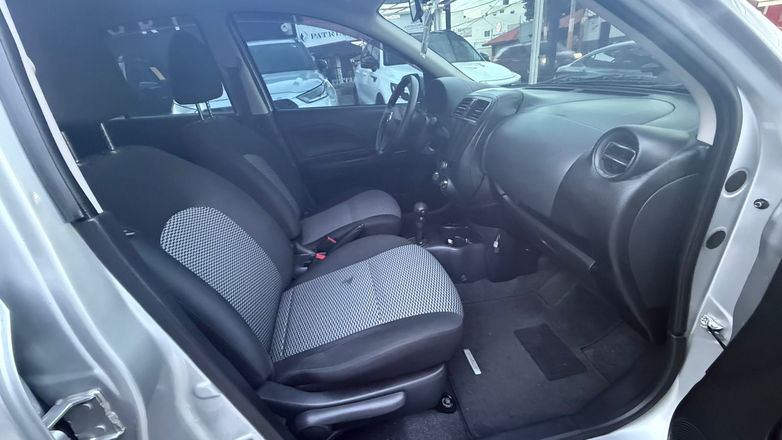 NISSAN MARCH 2019 Foto 7309149-9.jpg