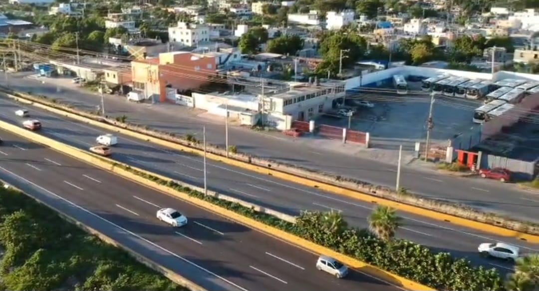 Terreno de 10000 m en la Avenida Las Américas Ideal para Desarrollo Mi Foto 7309183-5.jpg