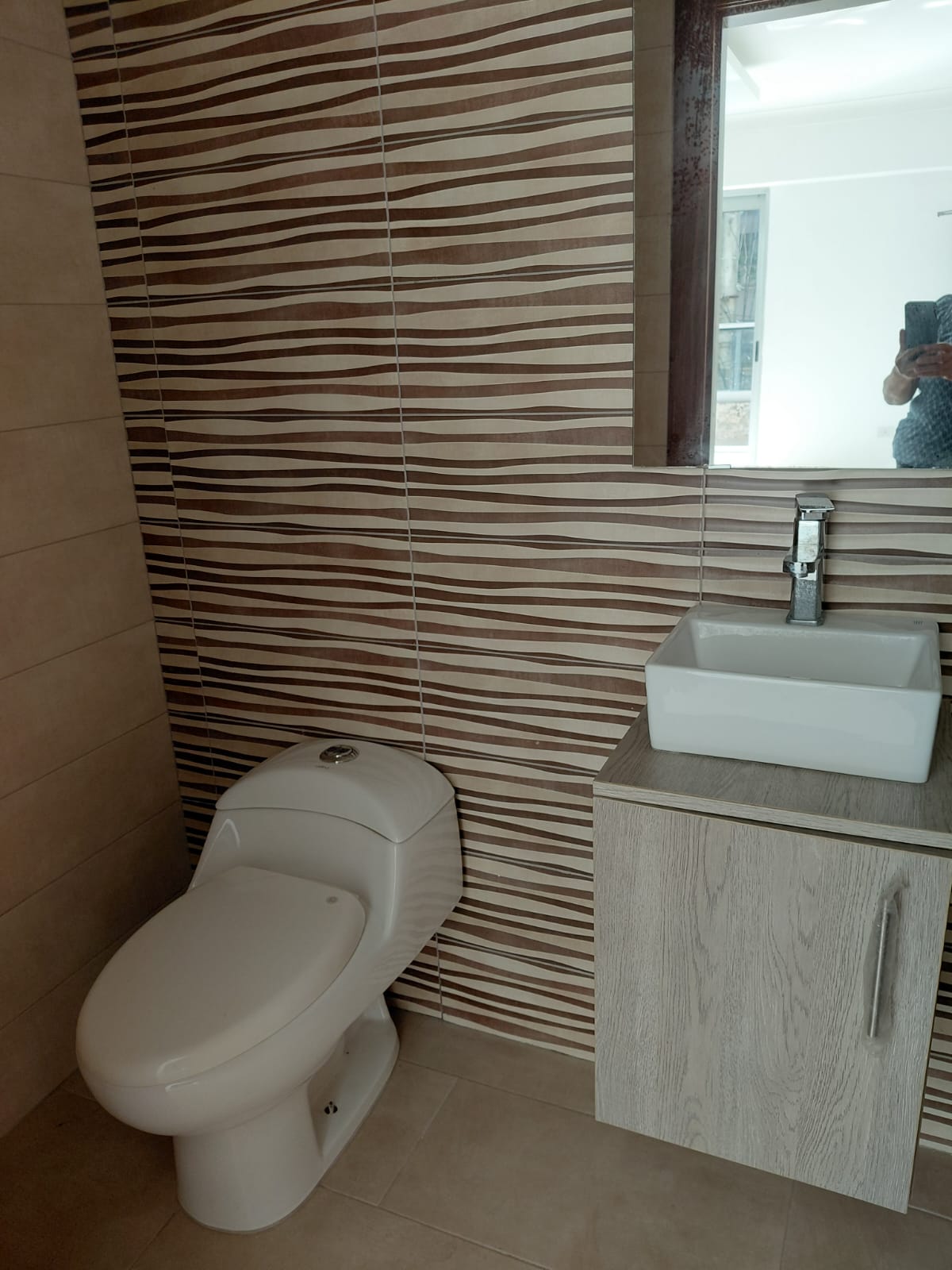 Vendo Apto 2 Habs. en TORRE MONARCA Ens. EL VERGEL 163 Mts.2 2do PISO Foto 7309216-5.jpg