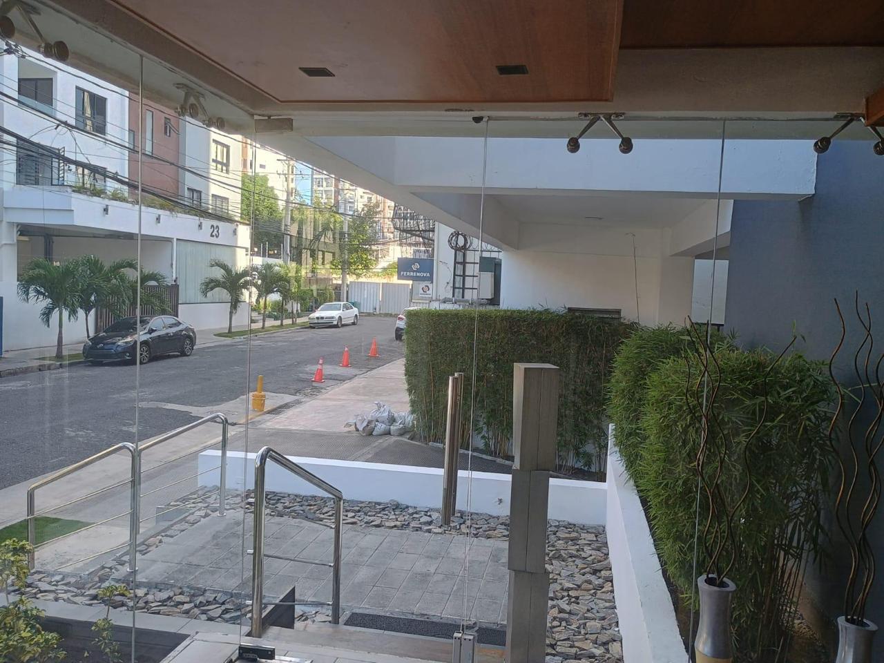 Vendo Apto 2 Habs. en TORRE MONARCA Ens. EL VERGEL 163 Mts.2 2do PISO Foto 7309216-7.jpg