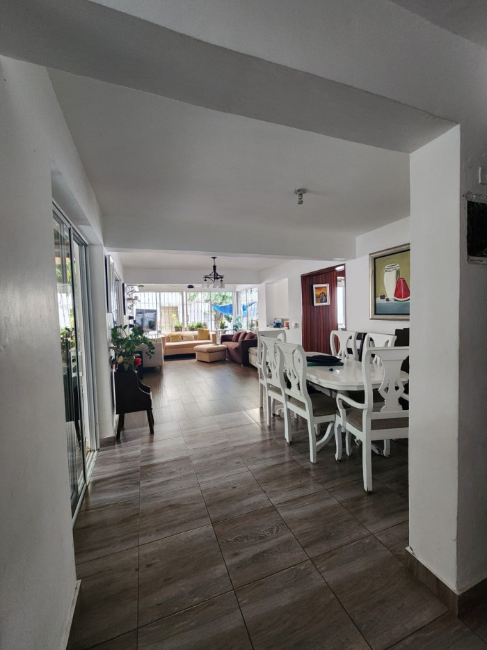 Casa en Venta de 2 Niveles   Ubicación Estratégica en el Distrito Naci Foto 7309221-2.jpg