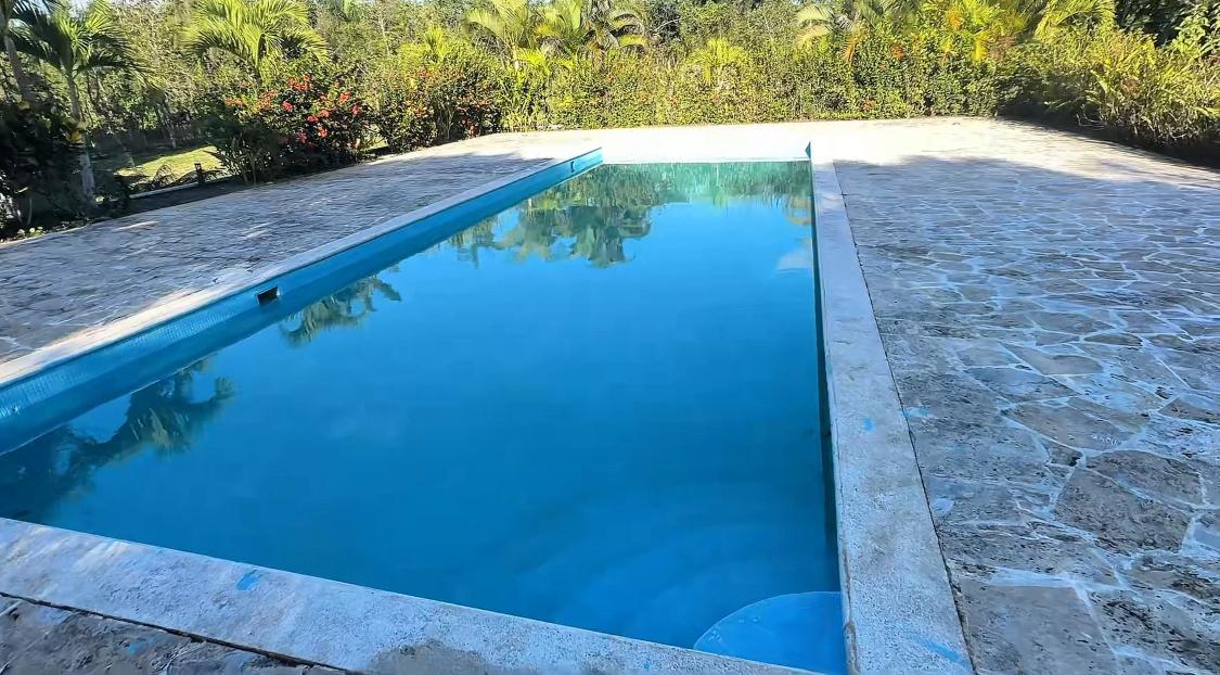 Finca de 14 tareas con casa campestre y piscina en Monte Plata  Foto 7309247-2.jpg