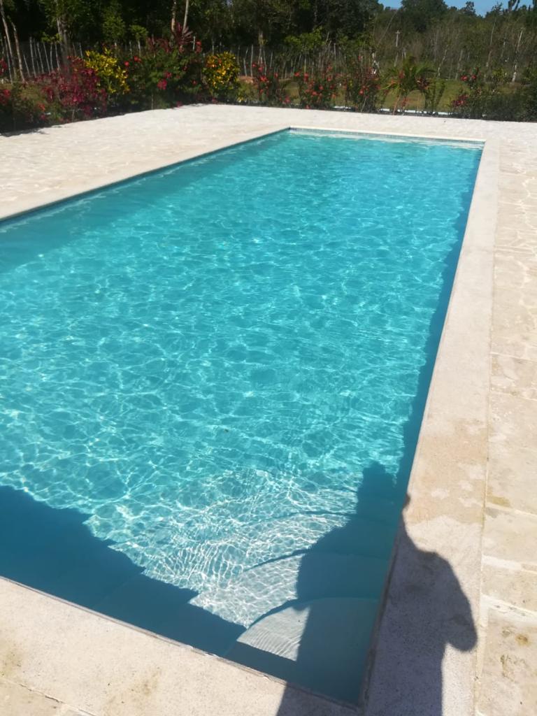 Finca de 14 tareas con casa campestre y piscina en Monte Plata  Foto 7309247-5.jpg
