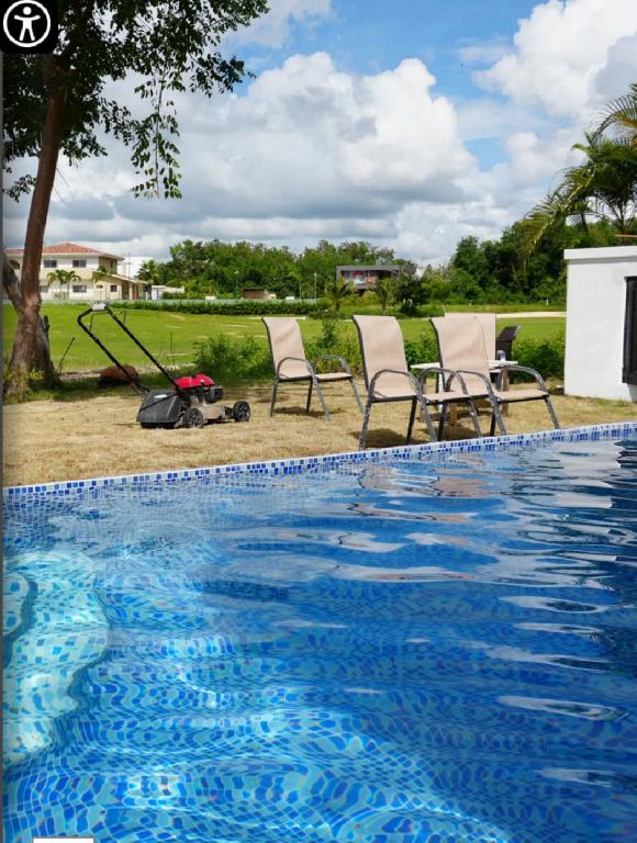 Vendo hermosa villa en Playa Nueva Romana  Foto 7309294-1.jpg