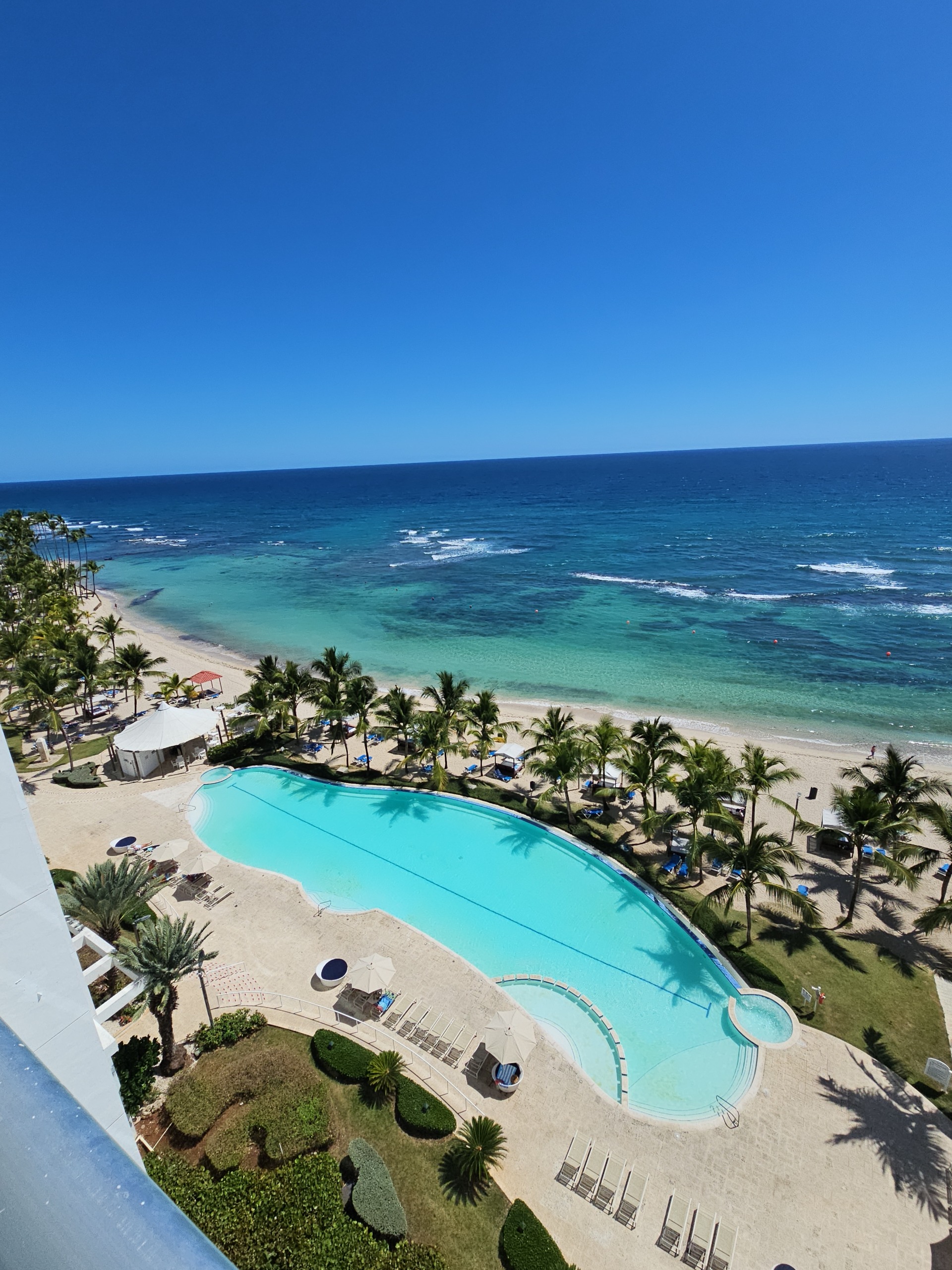 Vendo Hermoso Apartamento en PRIMERA Línea de Playa  Juan Dolió en MAR Foto 7309359-5.jpg