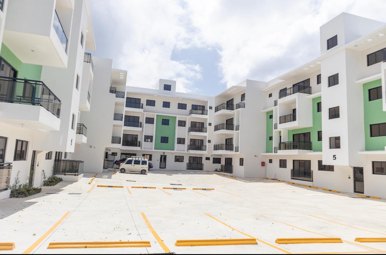 Apartamento en venta en Av. Hípica Santo Domingo Este Foto 7309375-2.jpg