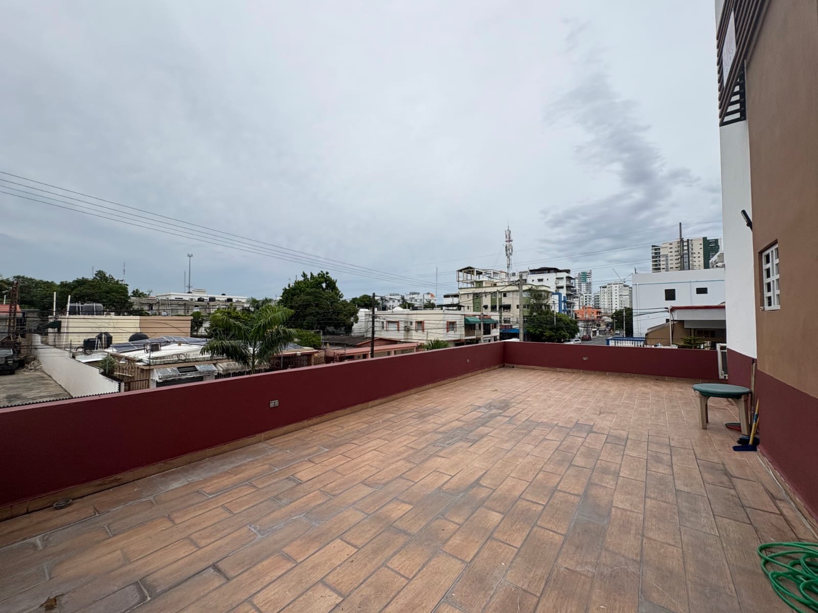 Se vende 2da con Terraza vacío en Ensanche Ozama de 3 Habitaciones  1  Foto 7309525-6.jpg