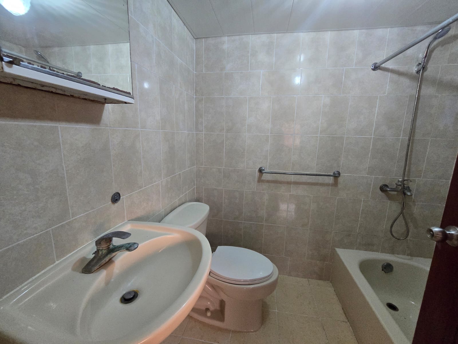 Apartamento en Alquiler en la Republica de Colombia Ciudad Real Foto 7309574-6.jpg