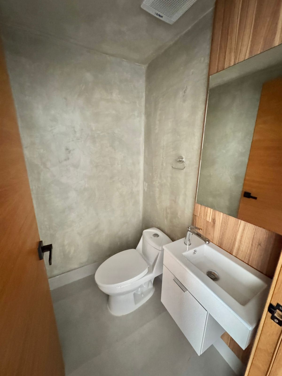 Apartamento Nuevo en Venta URBANIZACIÓN REAL USD 315000.00 Mantenimien Foto 7309579-11.jpg
