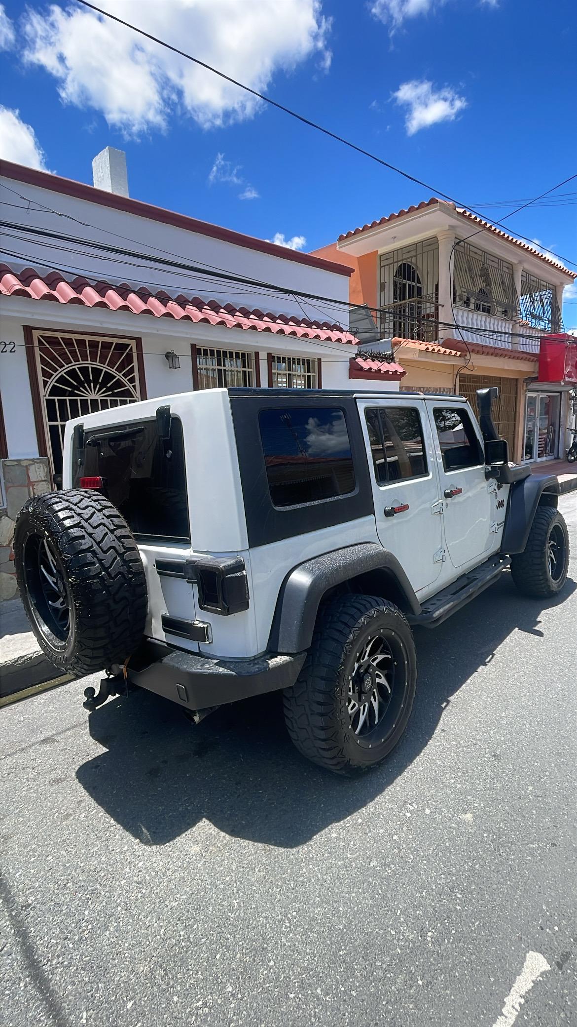 Jeep Wrangler Rubicon 2009 en Peravia Foto 7309613-5.jpg