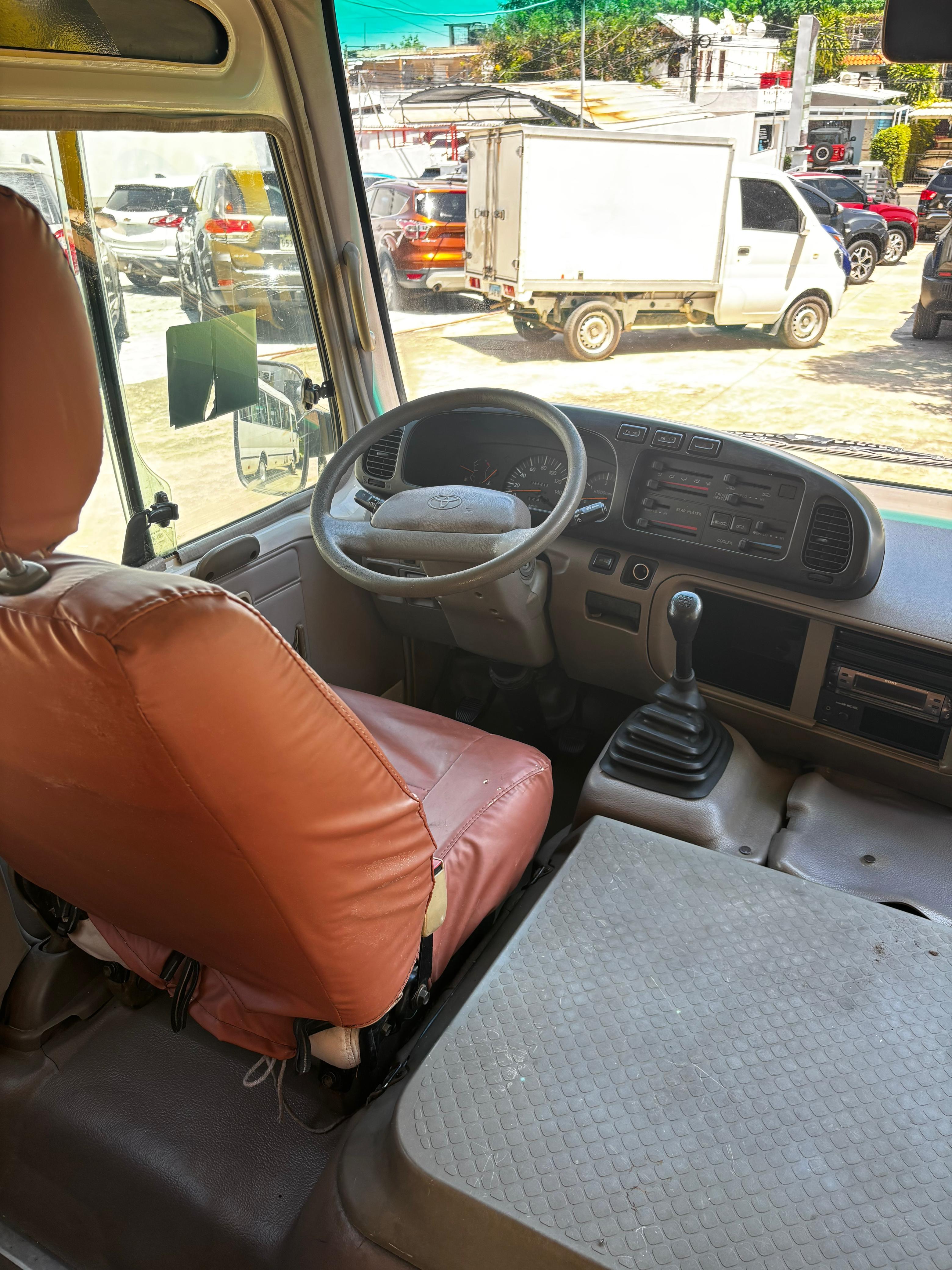 Toyota coaster 2020 rec import  Foto 7309616-3.jpg