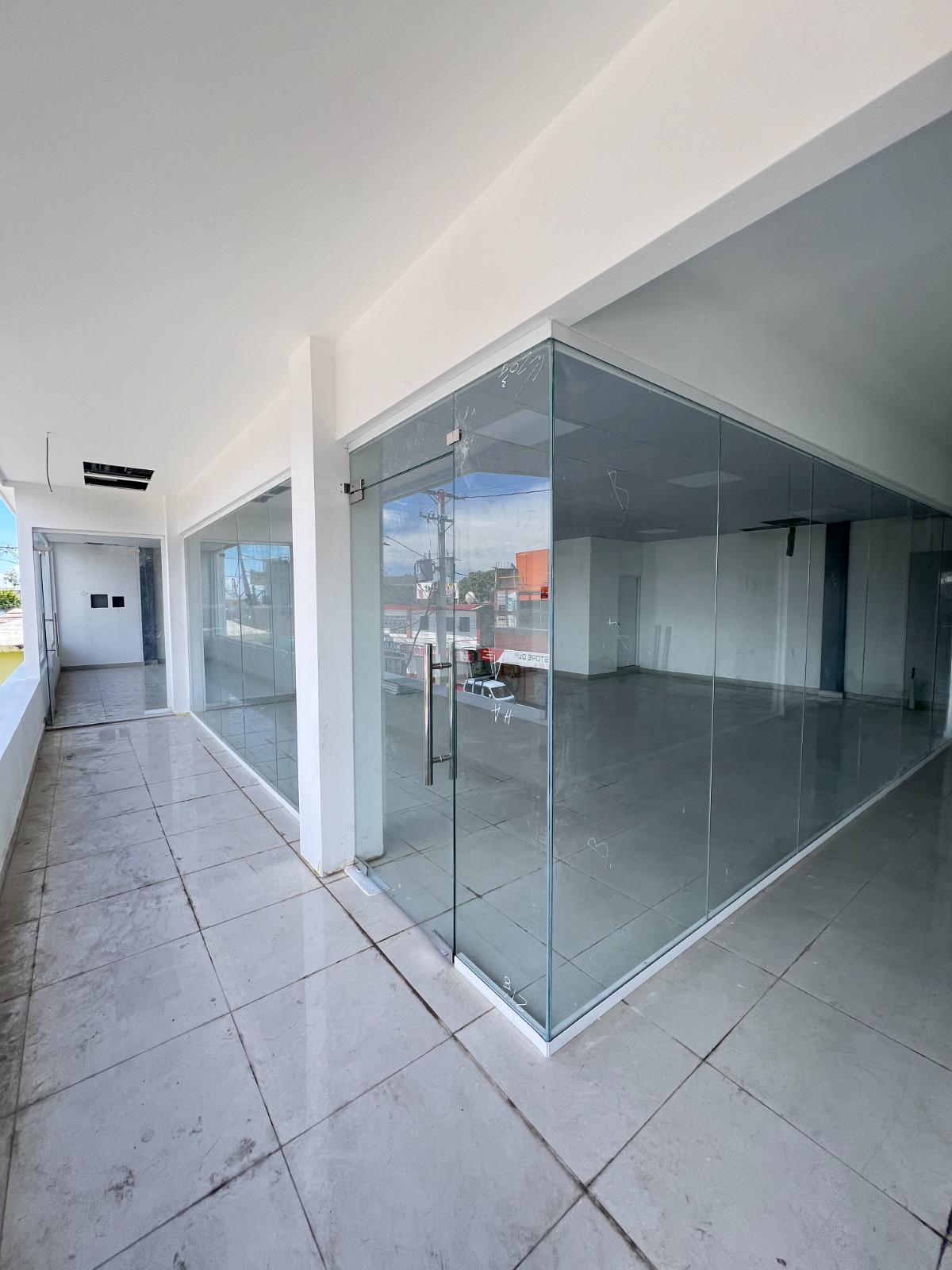 Locales Comerciales en Alquiler – Plaza Haina próximo al puerto  Foto 7309696-7.jpg