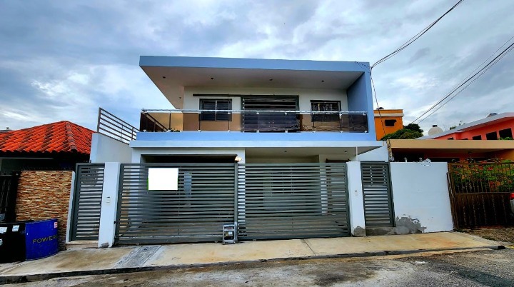 En Alquiler Casa en uso Comercial en Alquiler  Foto 7309771-1.jpg
