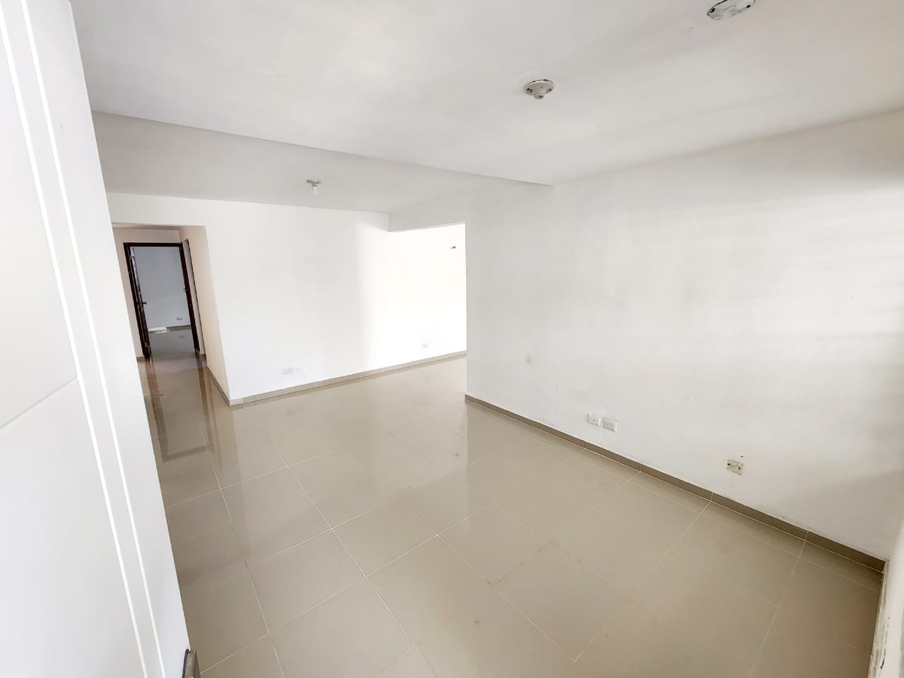 En Alquiler Casa en uso Comercial en Alquiler  Foto 7309772-3.jpg