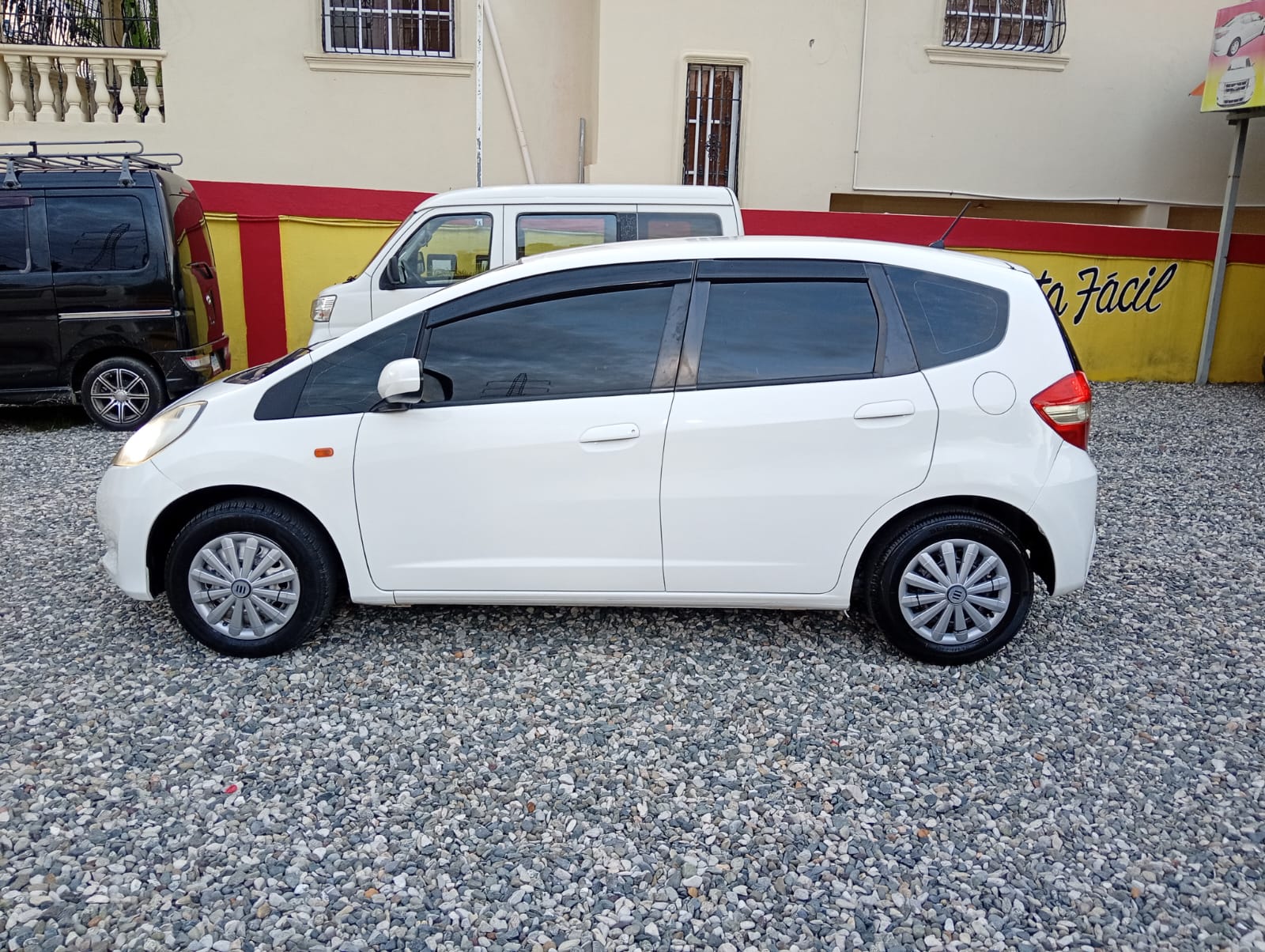 HONDA FIT 2013 SIN DETALLES GOMAS NUEVAS  INTERIOR IMPECABLE PRECIO485 Foto 7309780-4.jpg