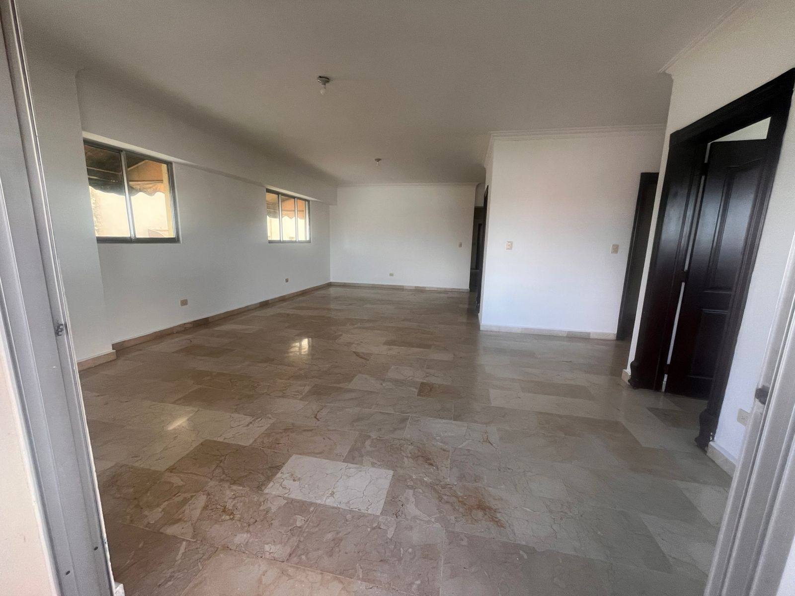 V01-AA-1592 ALQUILO APARTAMENTO EN HILDA MARIA  Foto 7309829-14.jpg