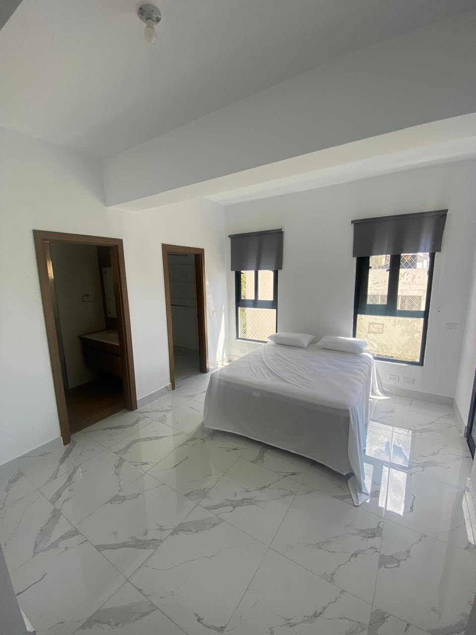 En Venta Apartamento Moderno y de lujo sector de Bella Vista S.D. Foto 7309911-10.jpg