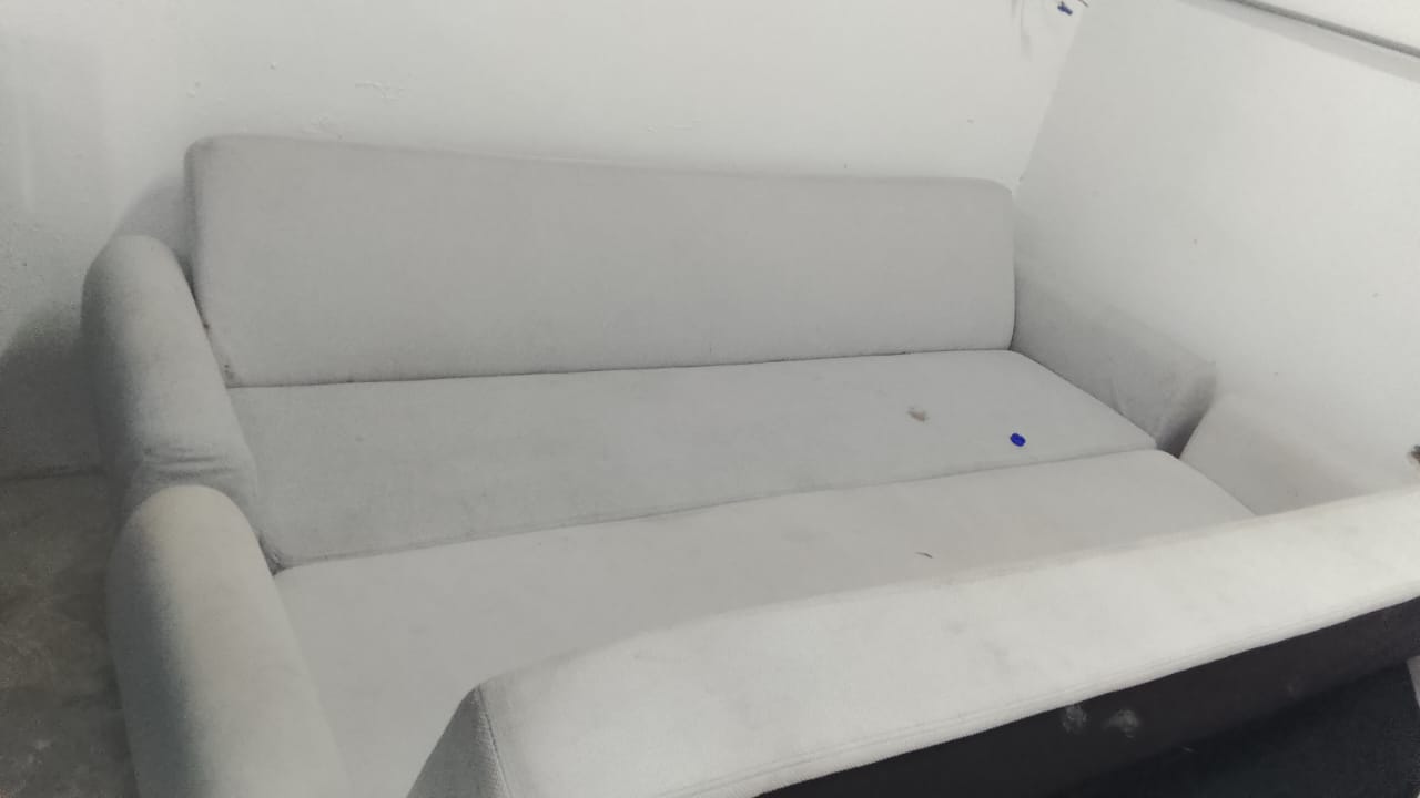 DE VENTA ESTE HERMUSO MUEBLE BLANCO EN VERON PUNTA CANA  Foto 7309973-1.jpg