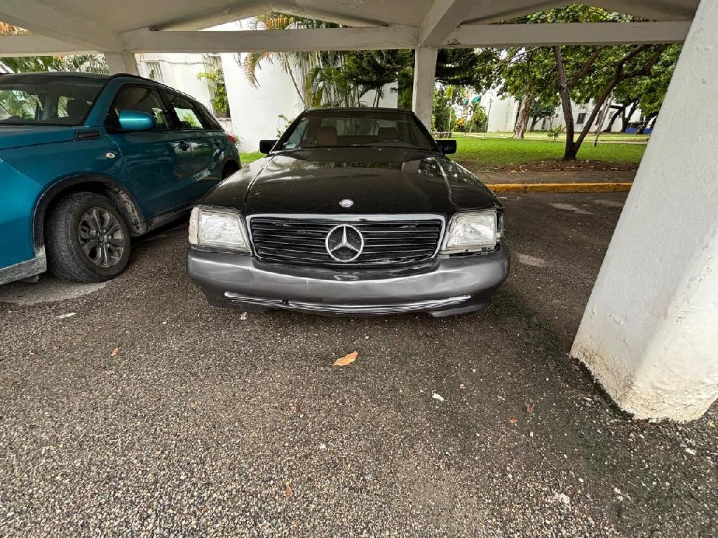 Mercedes Benz SL300 en Santo Domingo Oeste Foto 7310009-1.jpg