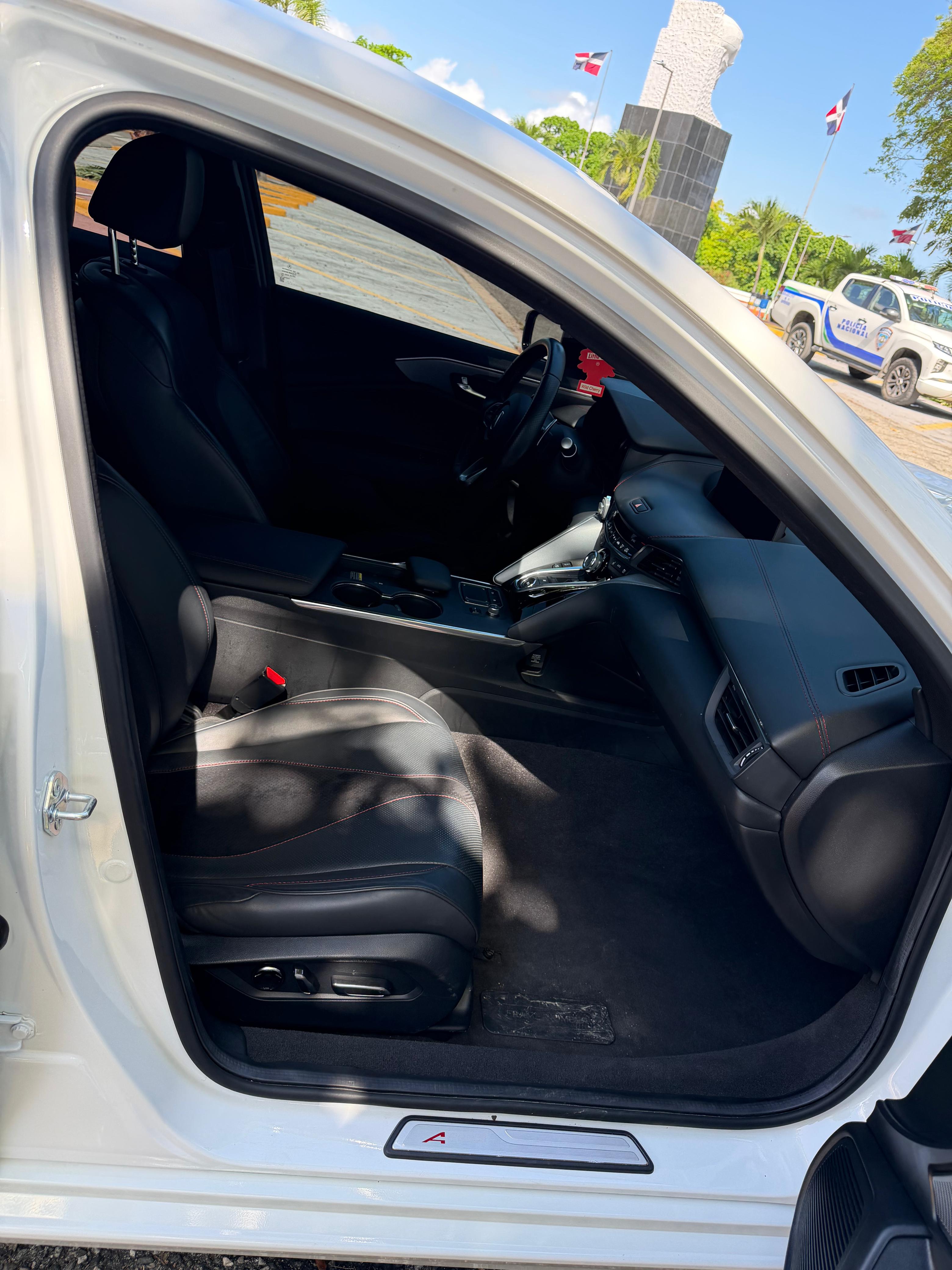 Acura TLX A-SPEC SH-AWD 2023 impecable Foto 7310162-13.jpg