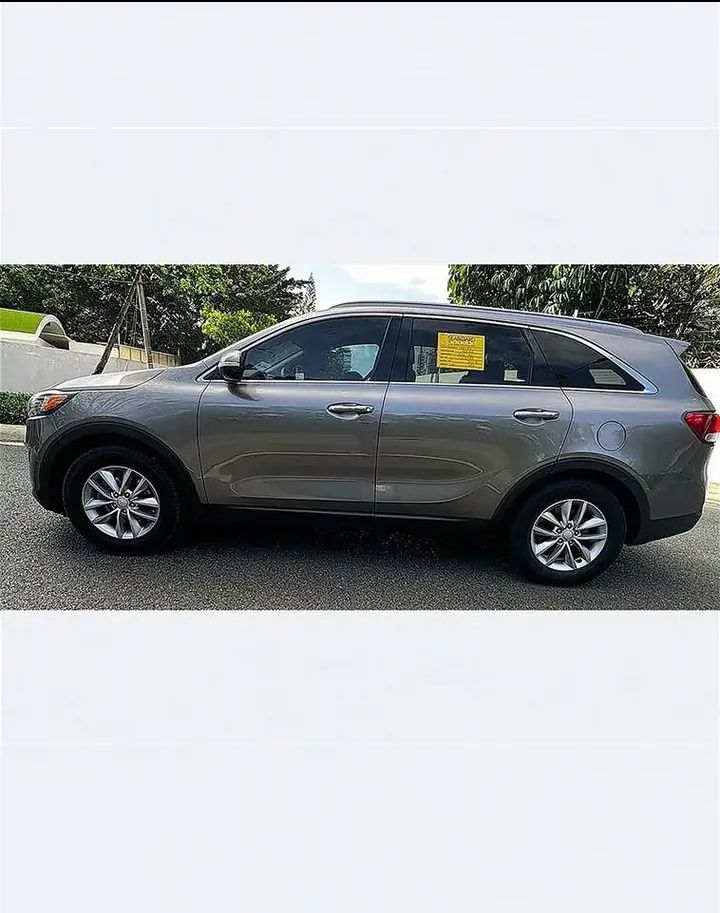 Kia Sorento LX 17  Foto 7310177-3.jpg